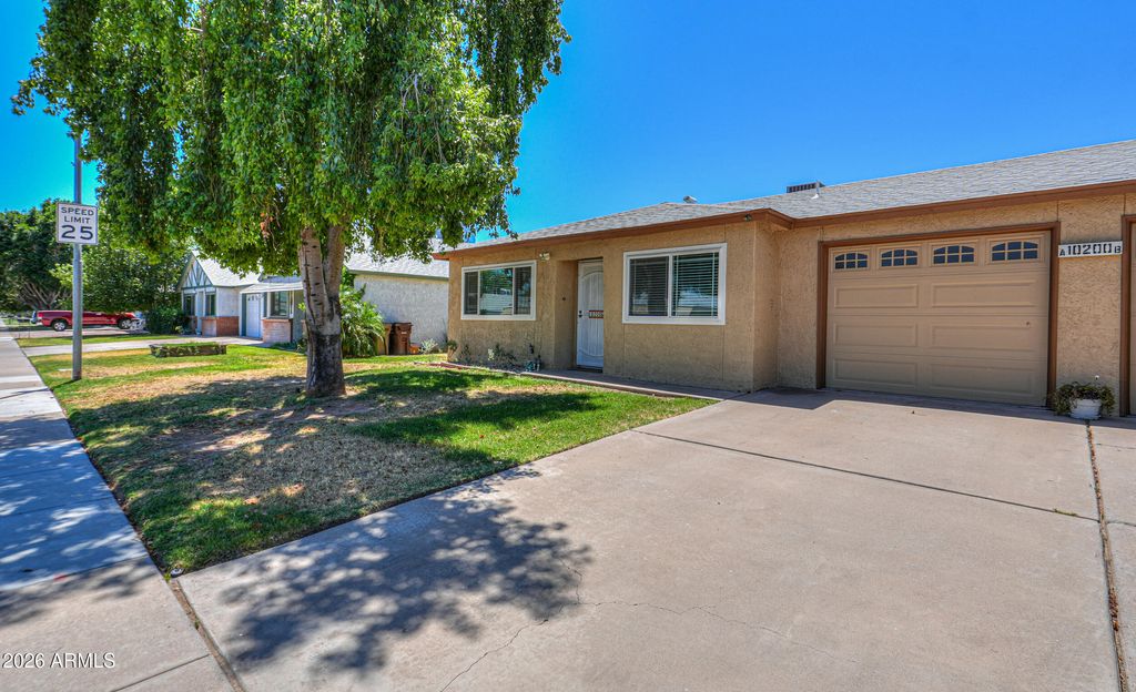 Photo of 10200 N 95th Drive #A, Peoria, AZ 85345 (MLS # 7026621)