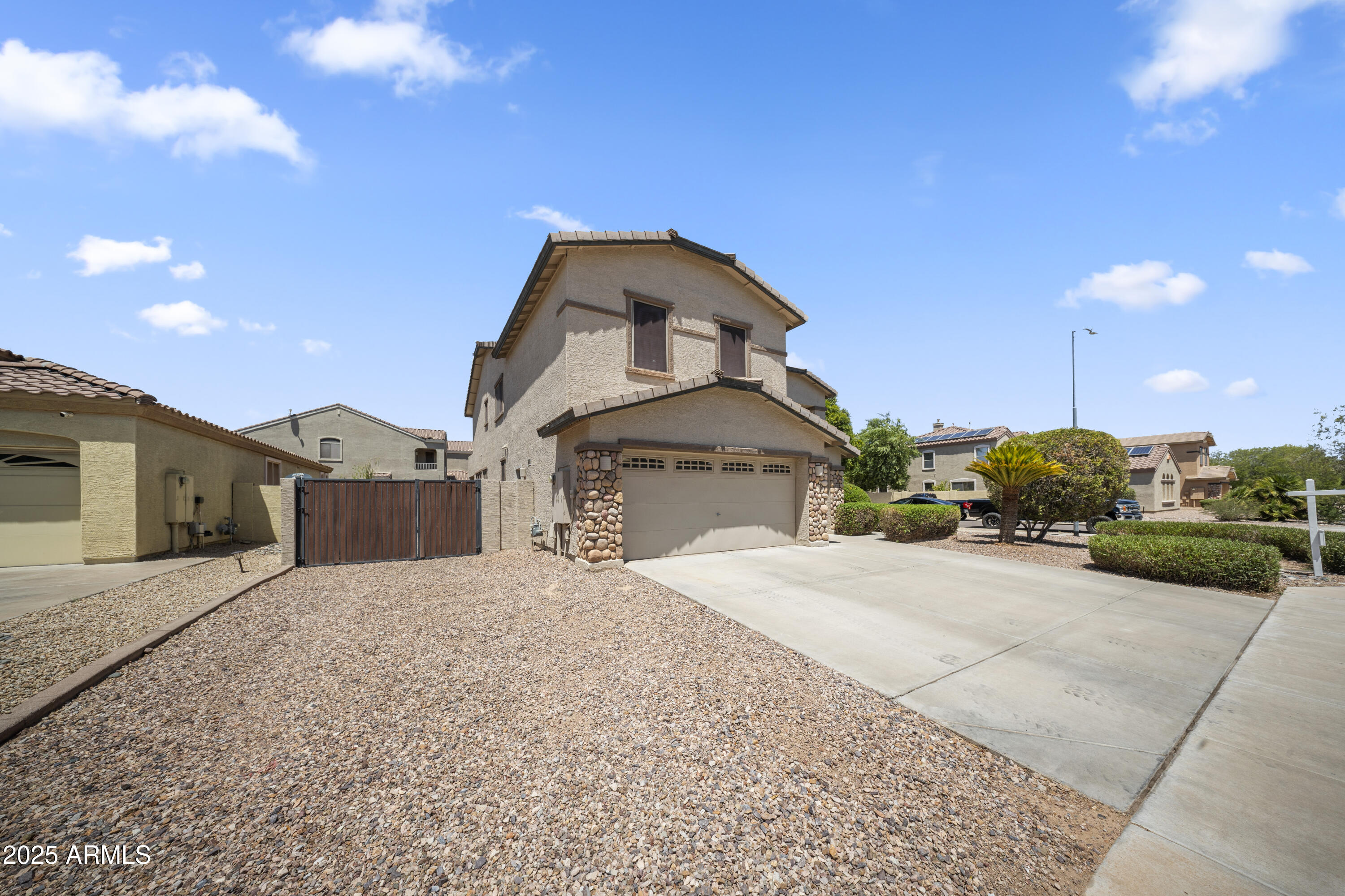 13848 W LISBON Lane