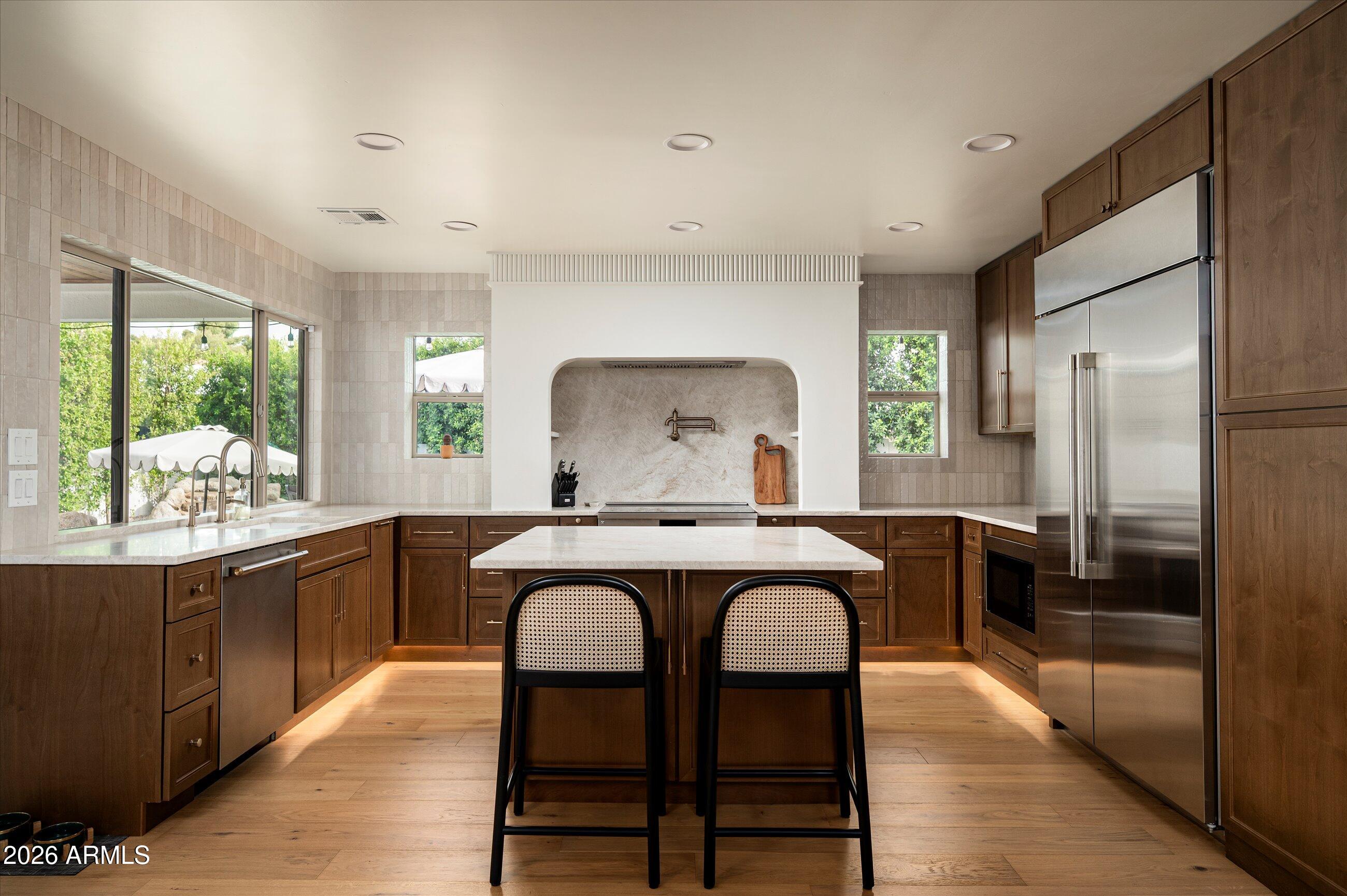 EASTWOOD AMD - Residential
