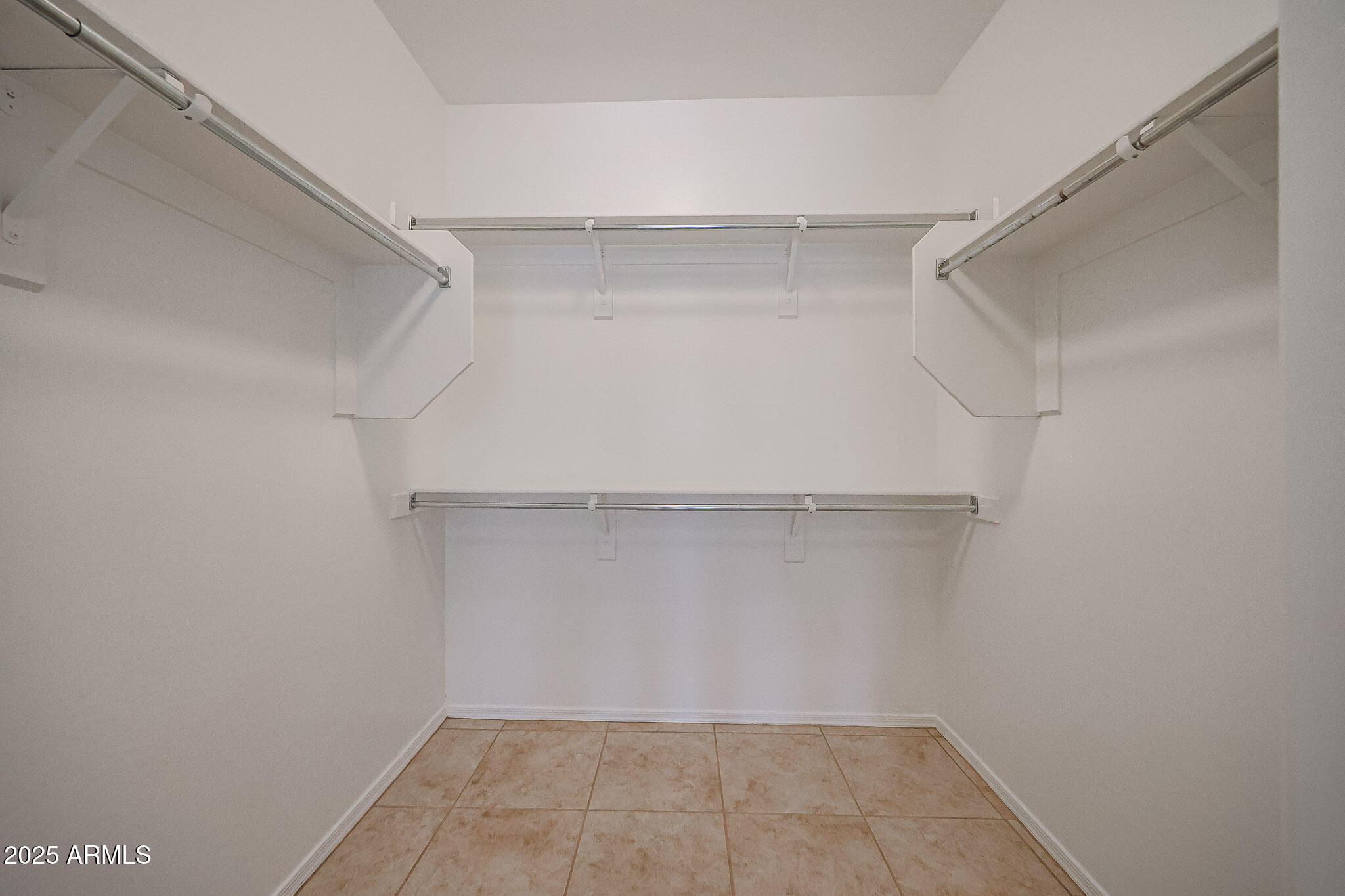 5419 W Pollack Street