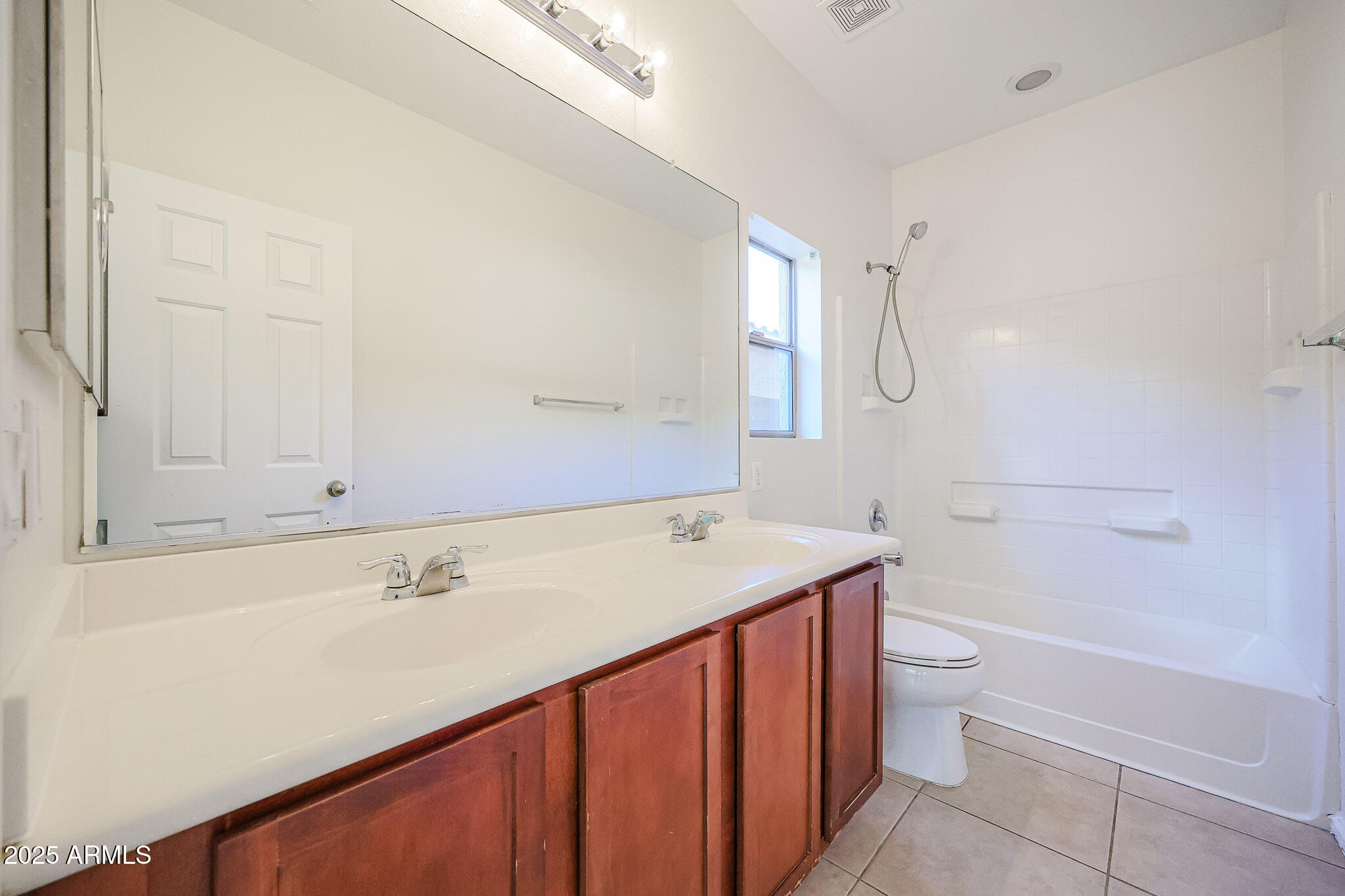 5419 W Pollack Street