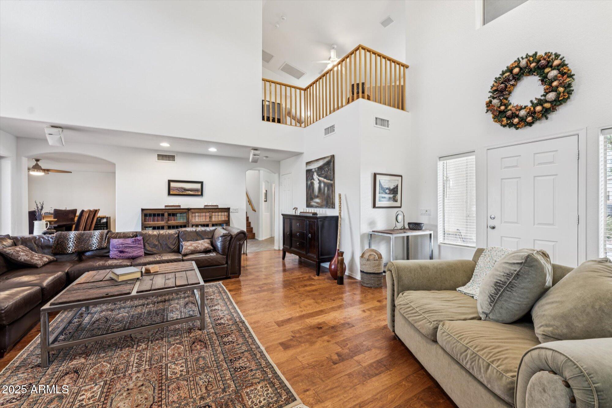 5128 E VIA DONA Road