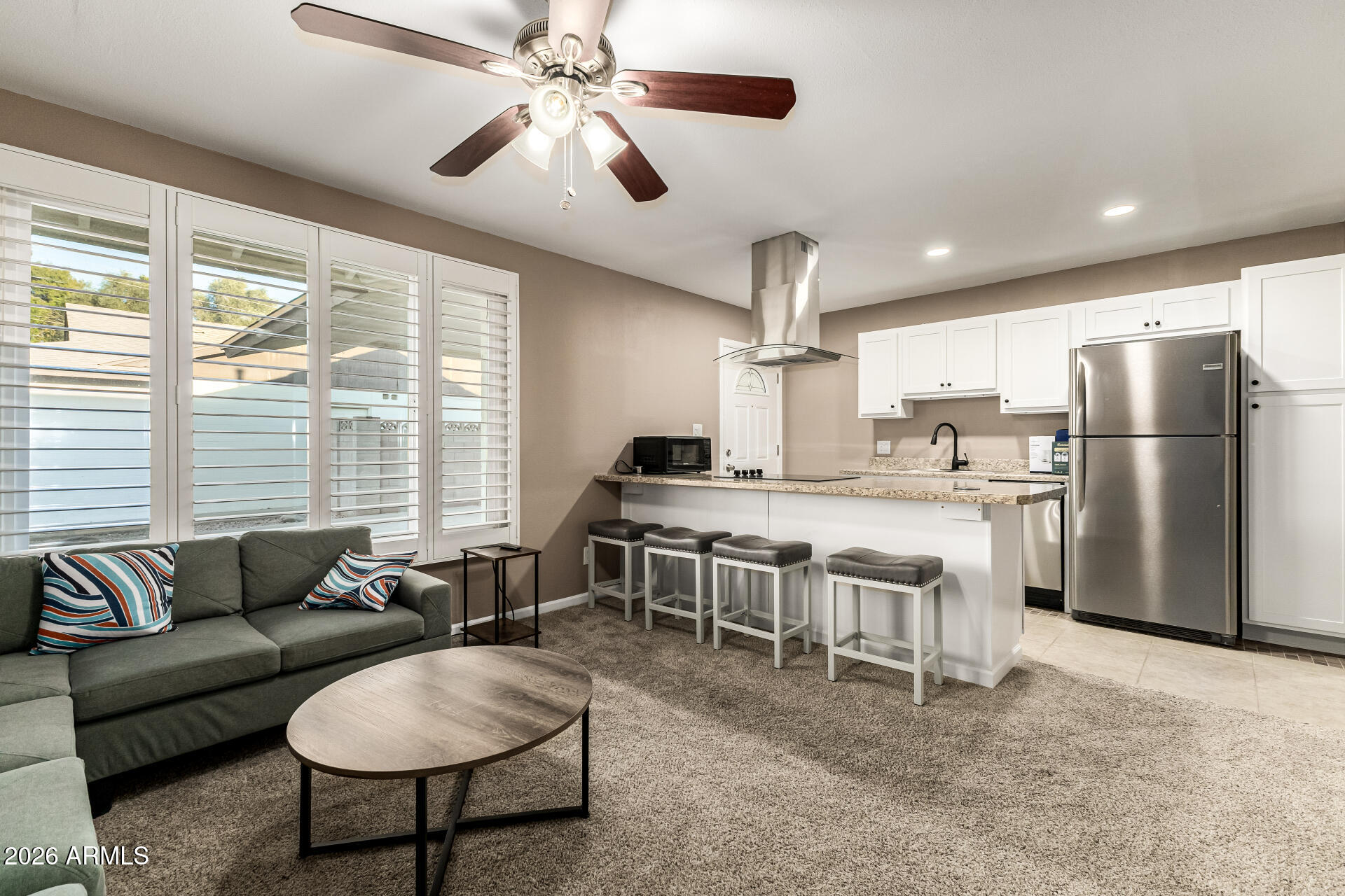 2537 E LA JOLLA Drive