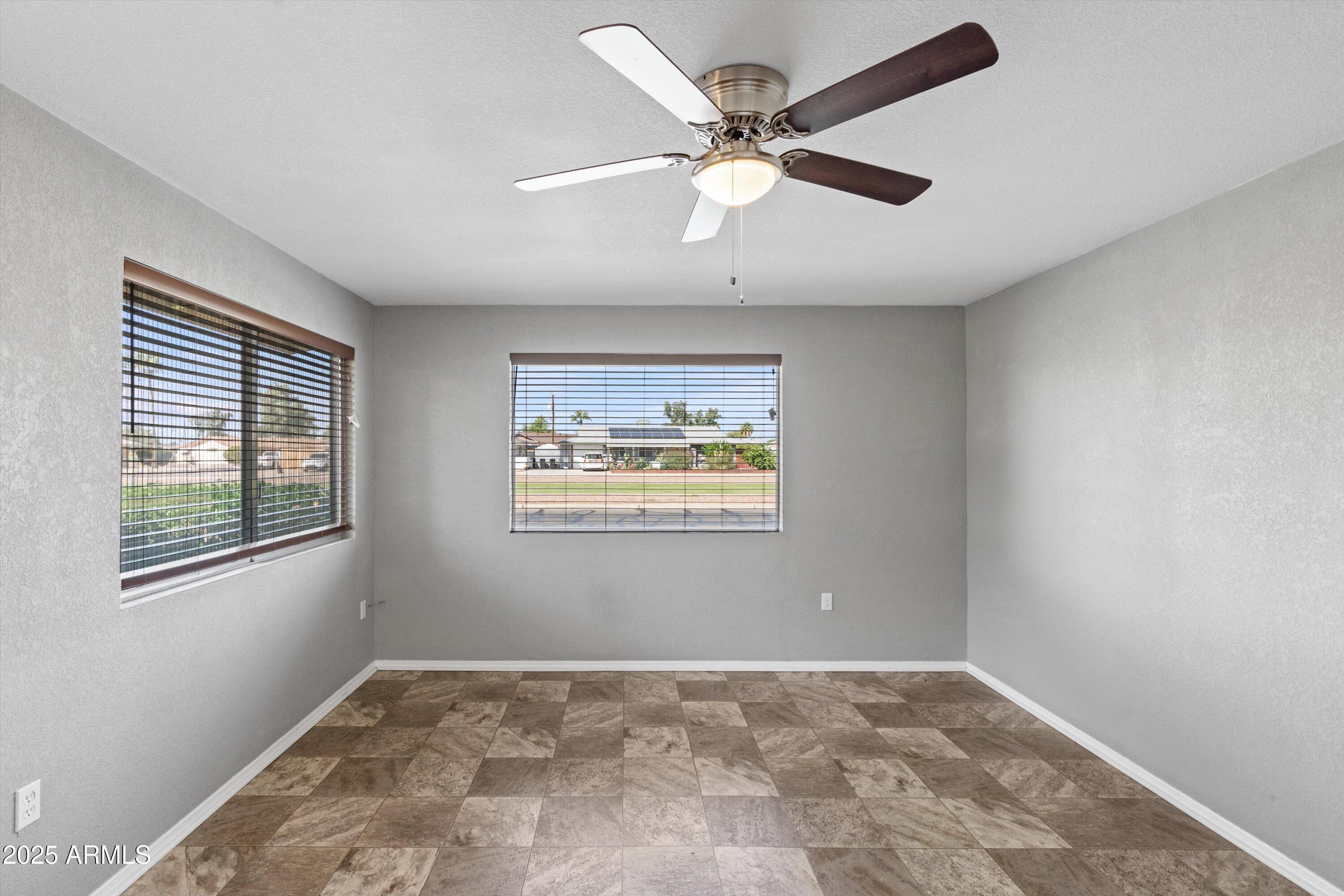 10345 W PEORIA Avenue