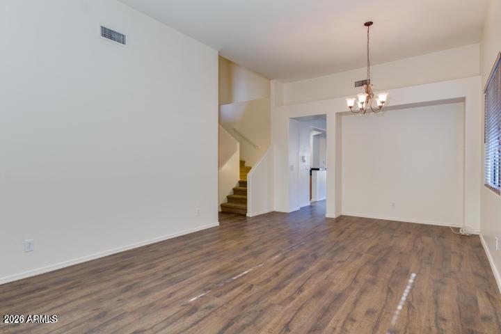 1748 W HEMINGWAY Lane