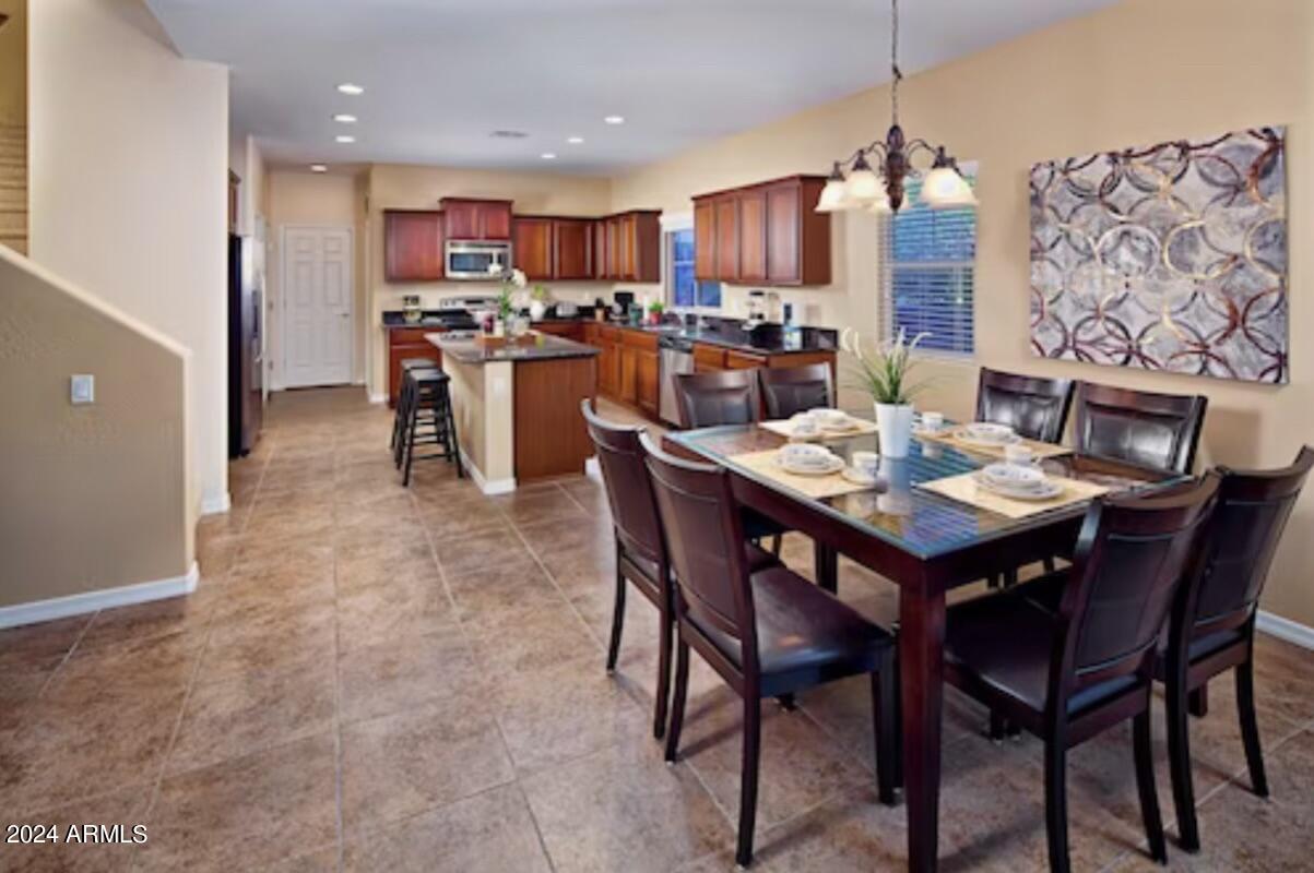 5336 W Molly Lane