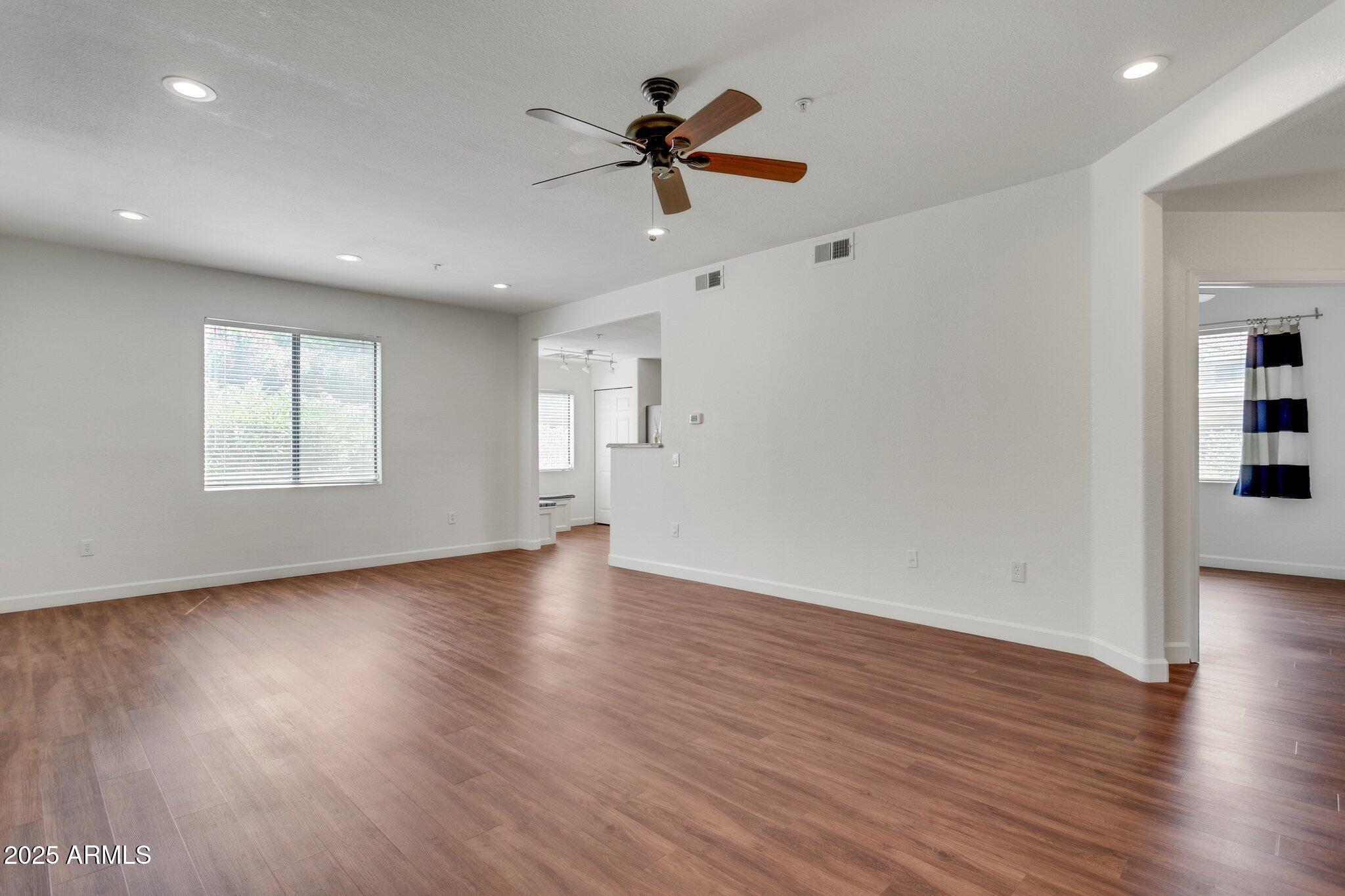 15252 N 100TH Street 1147