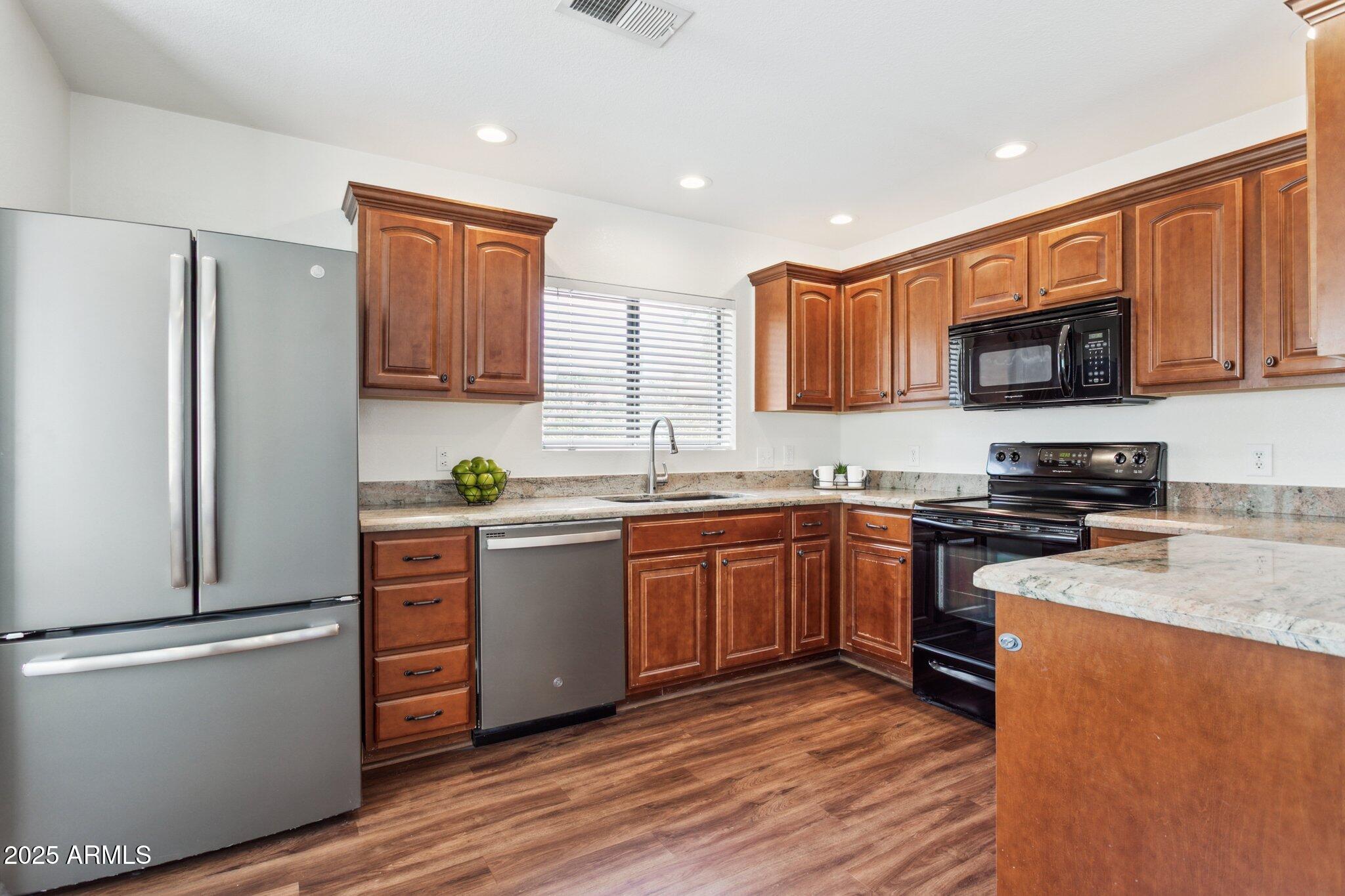 15252 N 100TH Street 1147