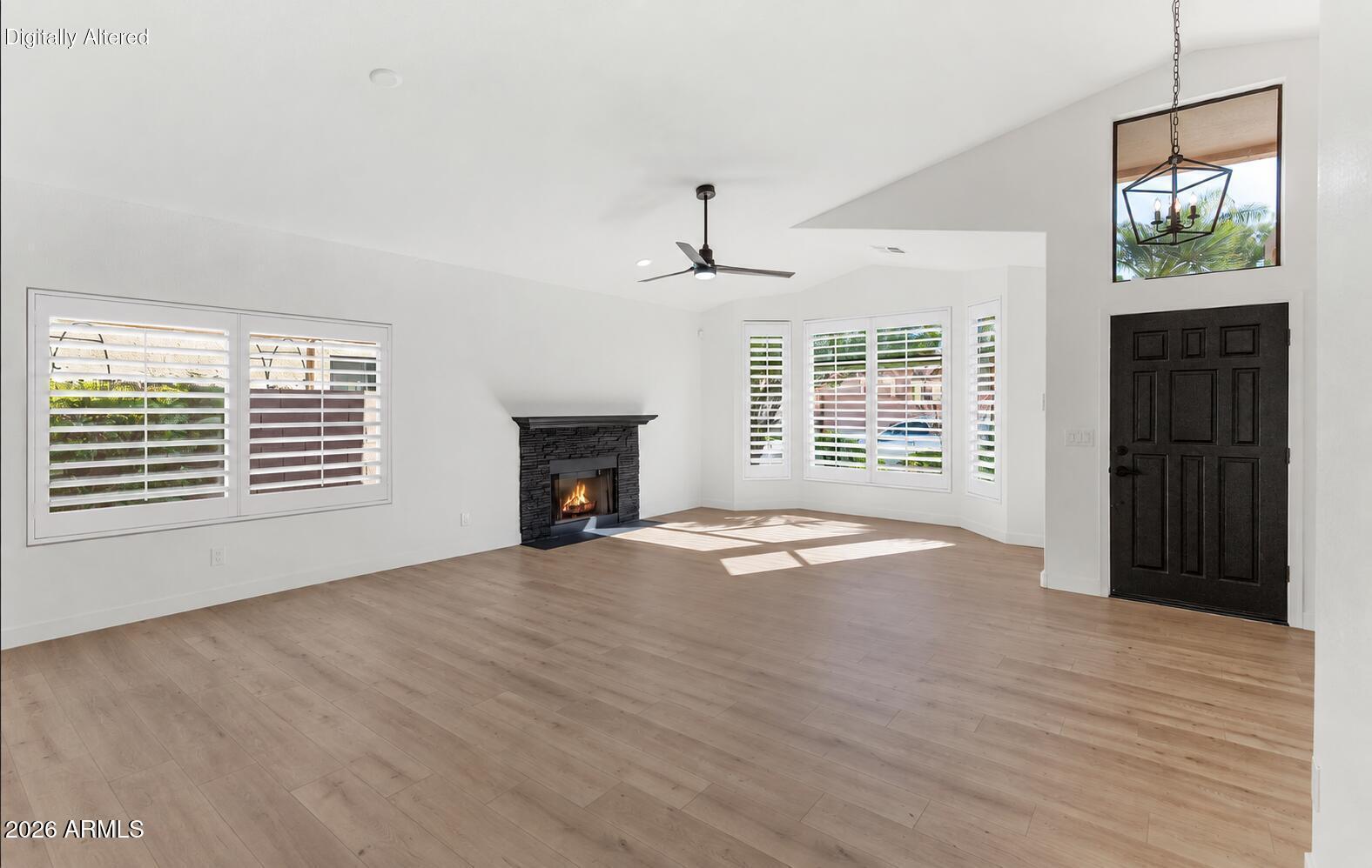 222 E VAUGHN Avenue