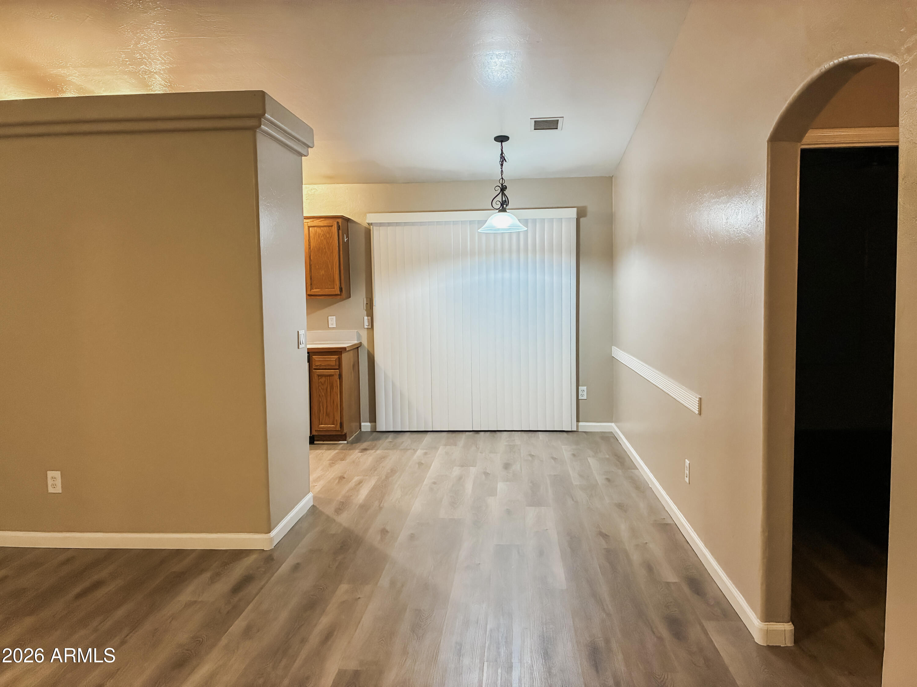 9105 W RAVEN Drive