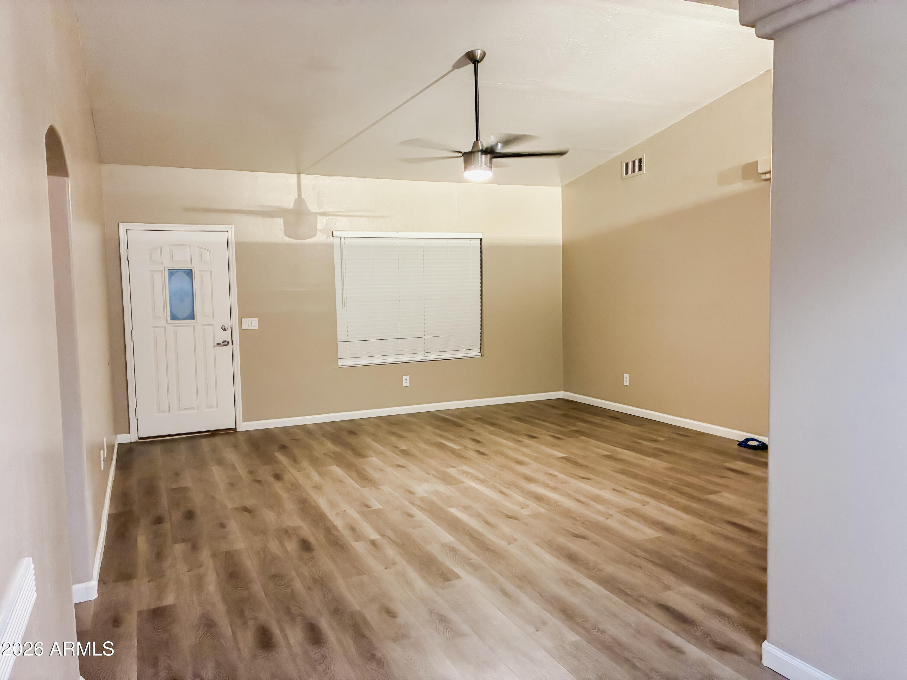 9105 W RAVEN Drive