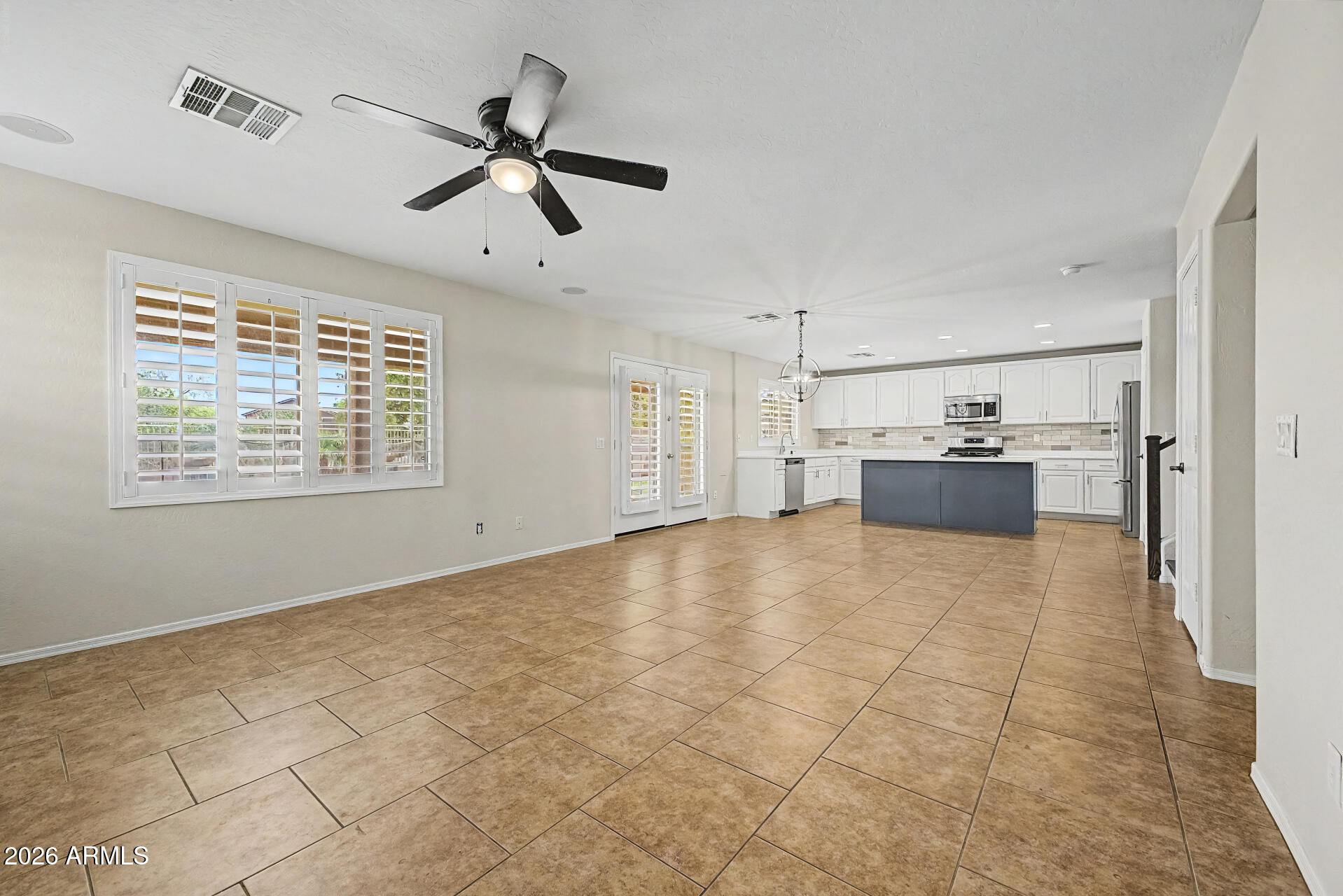 CANYON TRAILS 3L - Residential