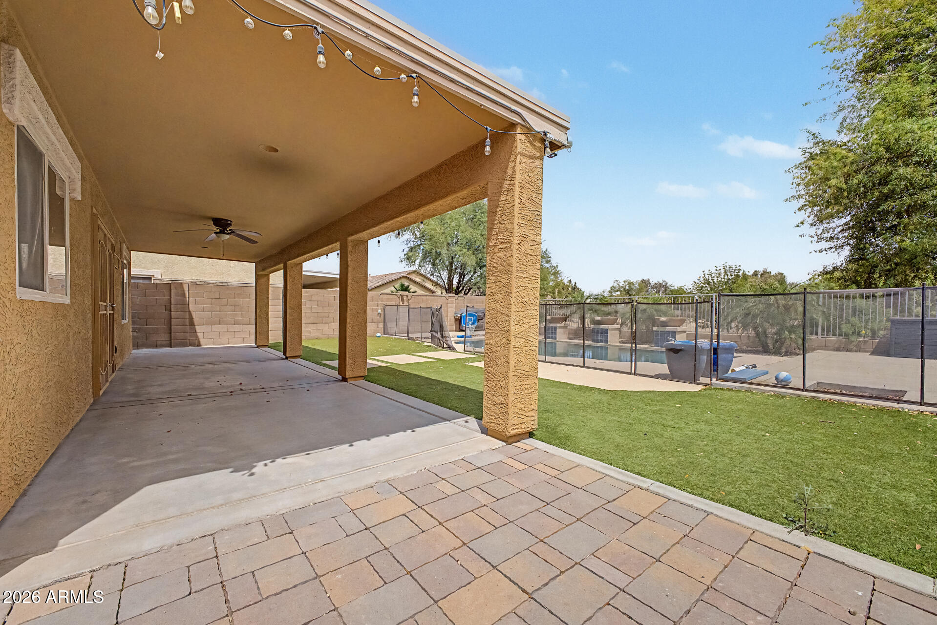 CANYON TRAILS 3L - Residential