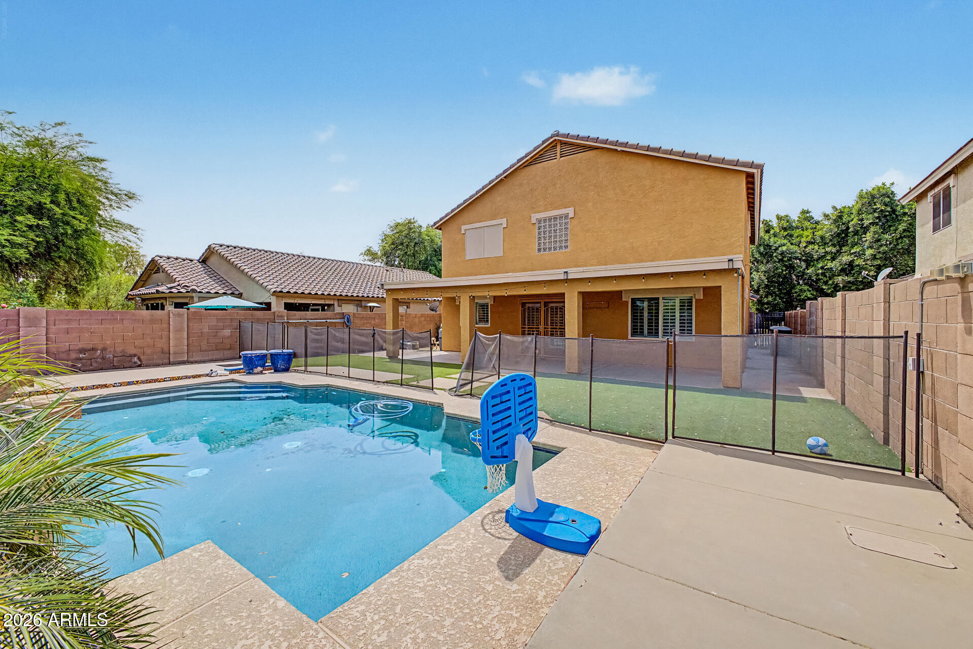 CANYON TRAILS 3L - Residential