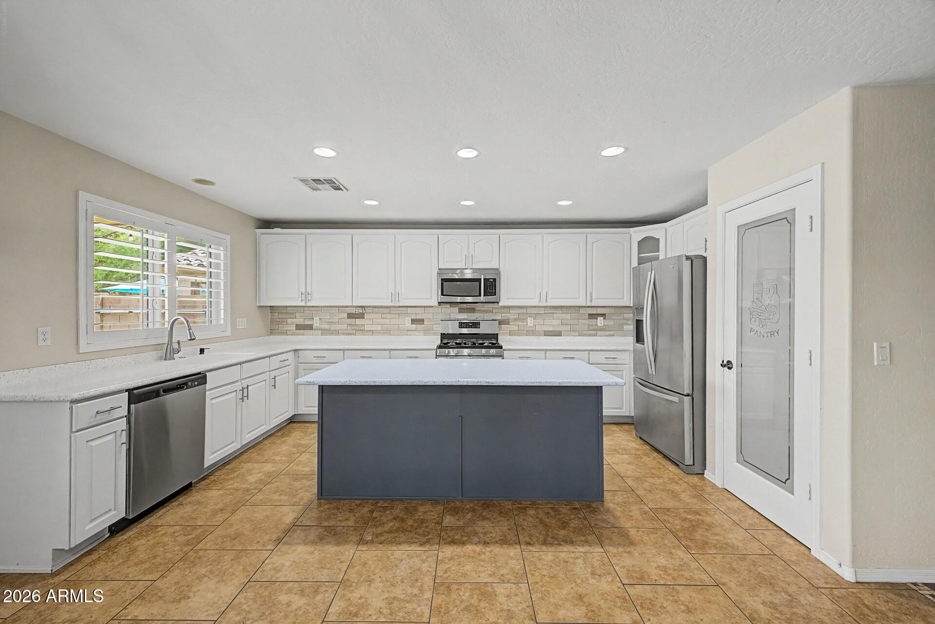CANYON TRAILS 3L - Residential