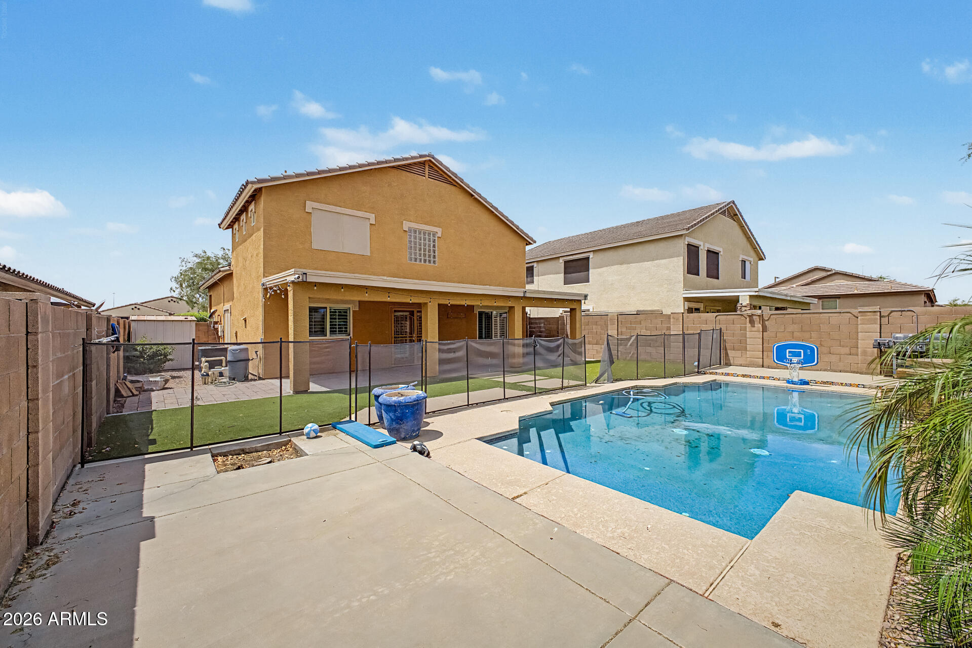 CANYON TRAILS 3L - Residential
