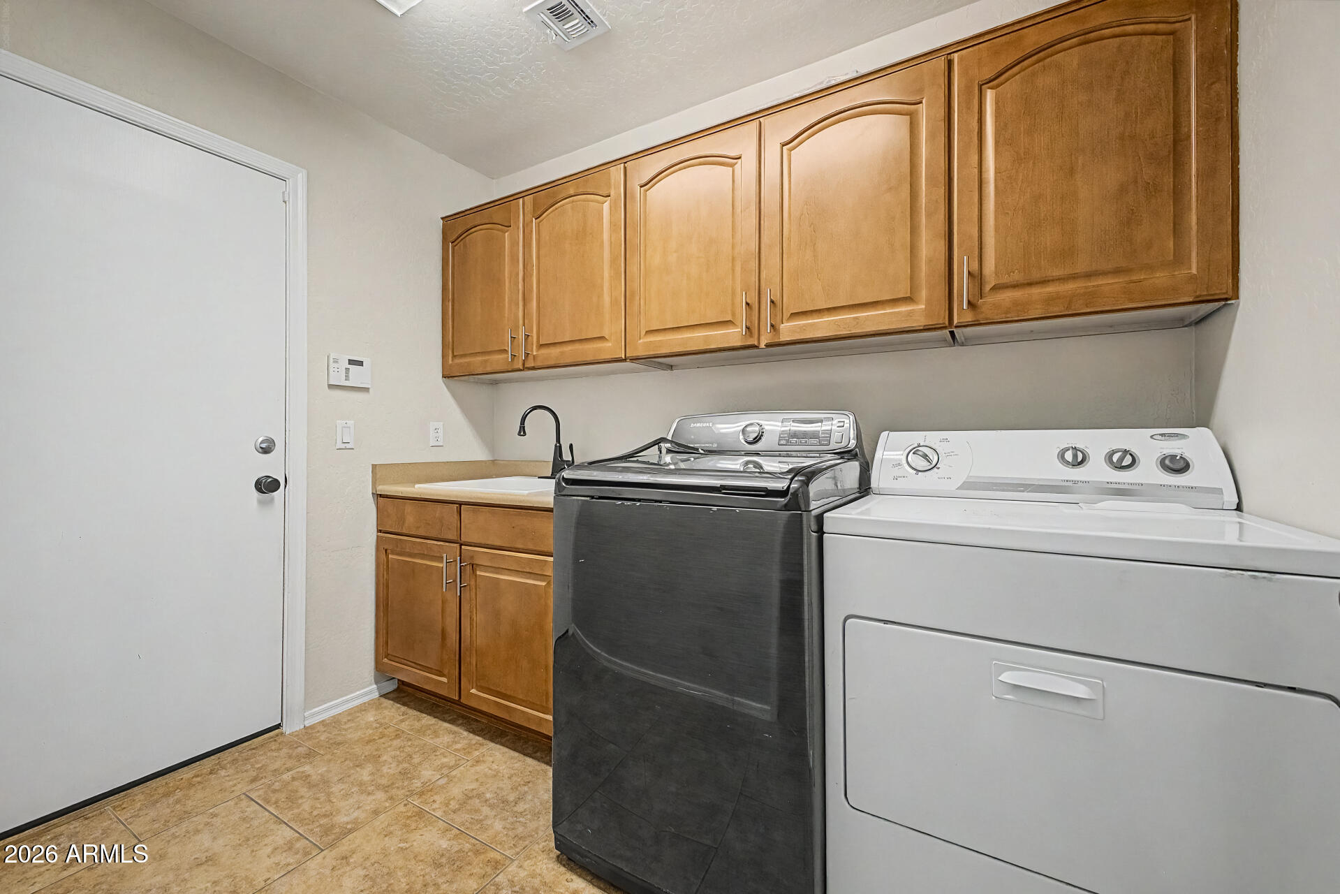 CANYON TRAILS 3L - Residential