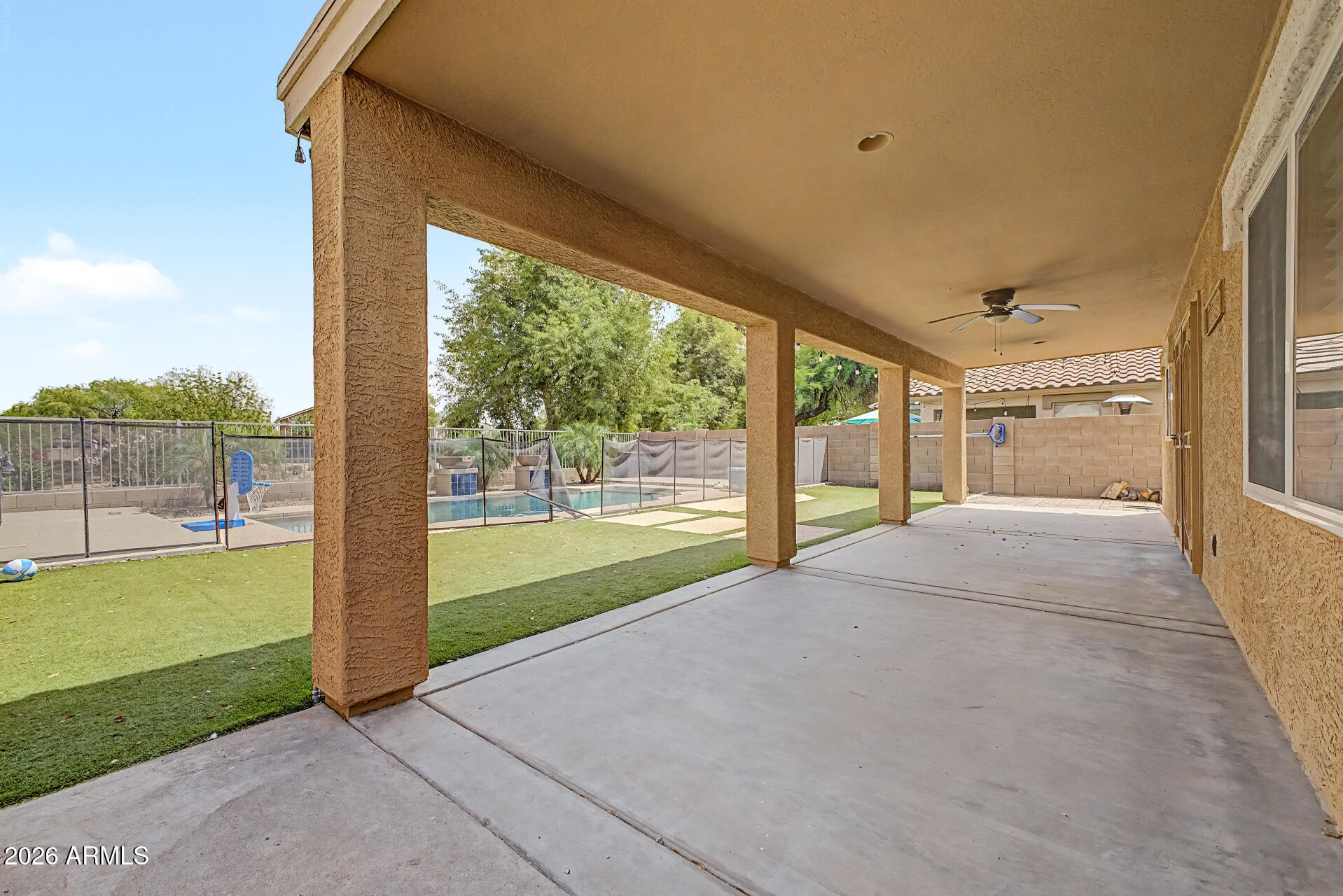 CANYON TRAILS 3L - Residential