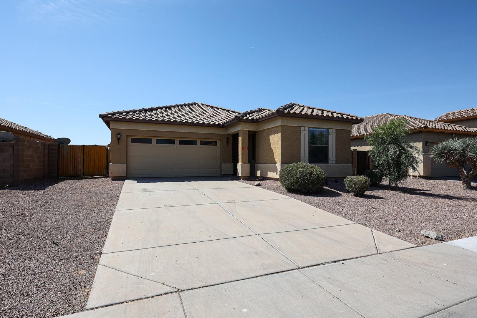 24755 W Dove Trail
