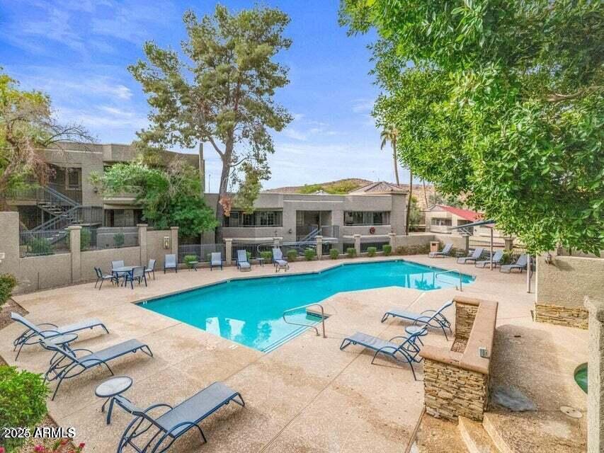 1720 E THUNDERBIRD Road 2003