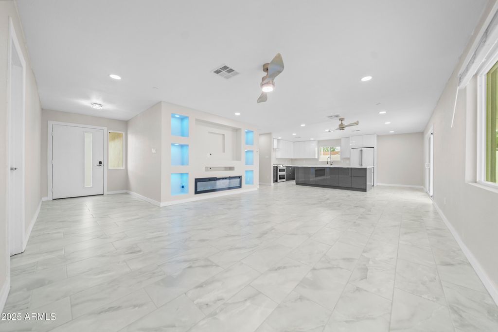 Photo of 8202 E Whitton Avenue, Scottsdale, AZ 85251 (MLS # 6951139)