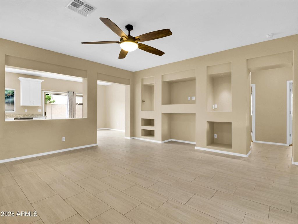 Photo of 12916 W Crittenden Lane, Avondale, AZ 85392 (MLS # 6932297)