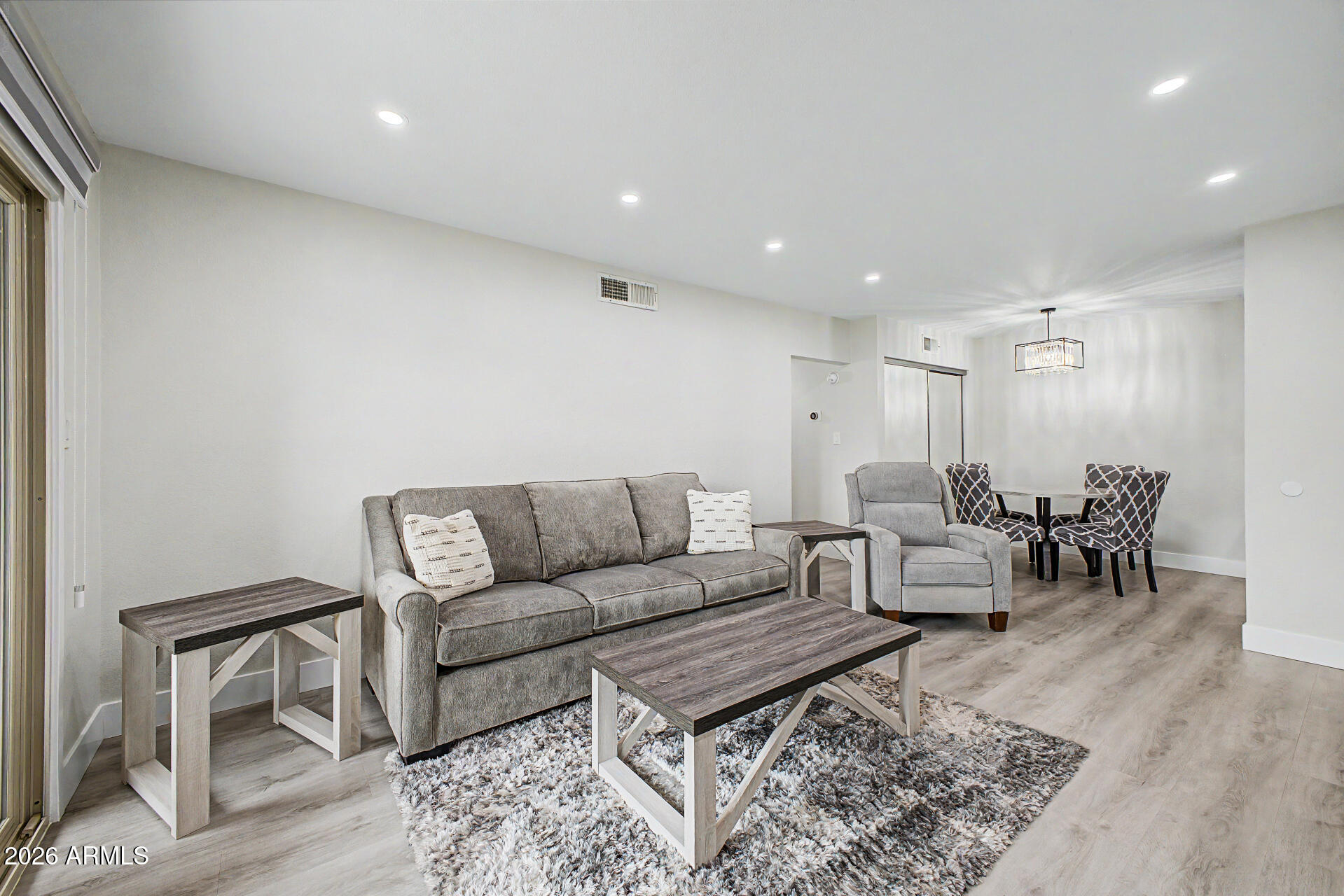 5877 N GRANITE REEF Road 1114
