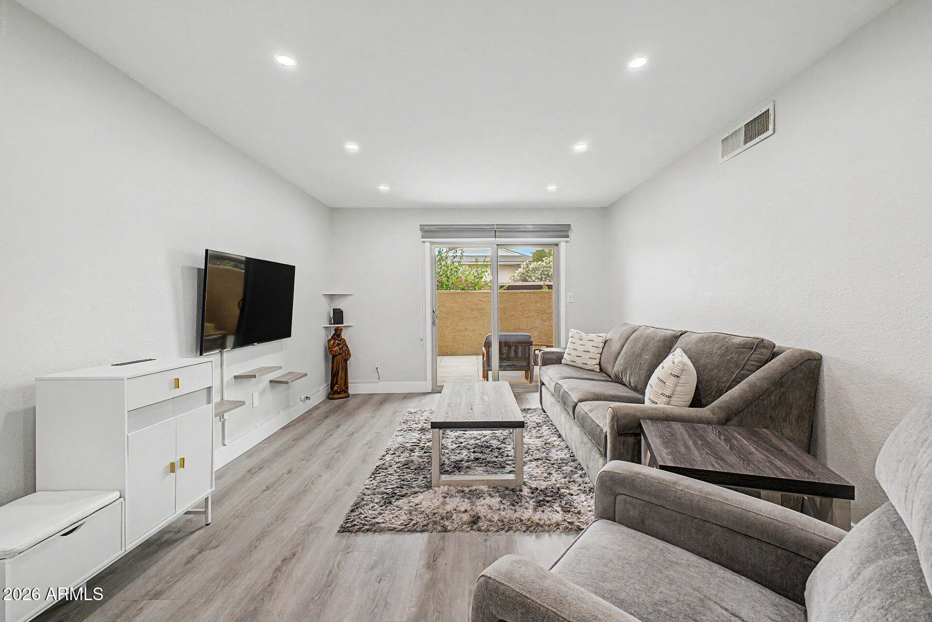 5877 N GRANITE REEF Road 1114