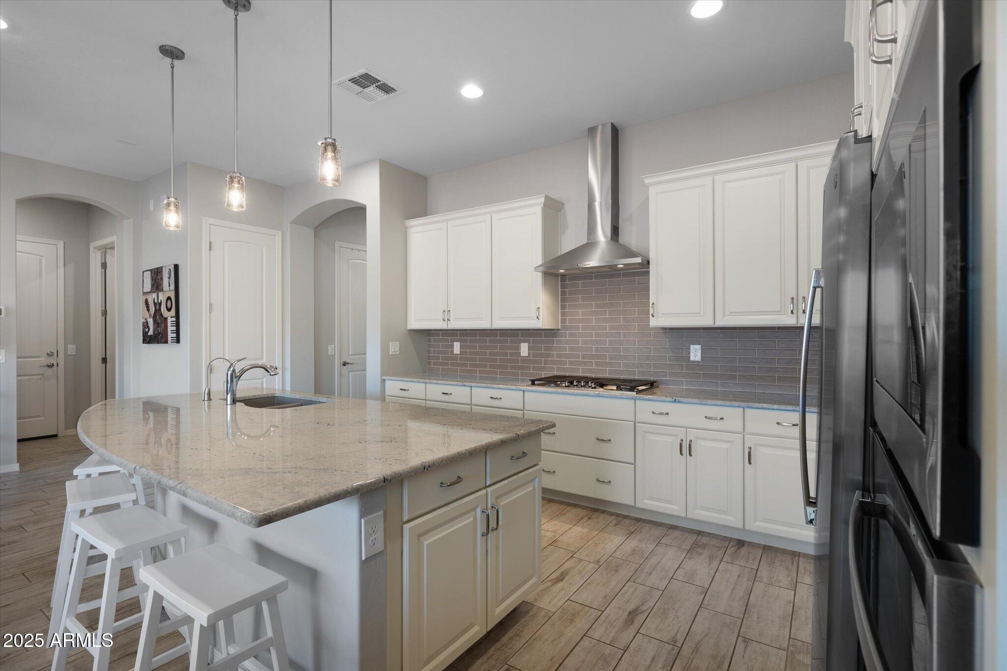 2527 S QUAINTANCE Street