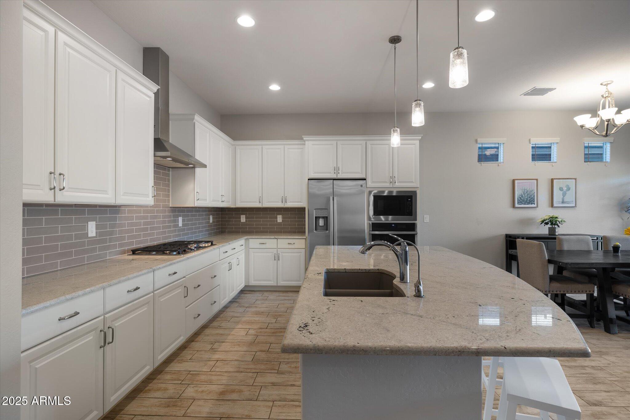 2527 S QUAINTANCE Street