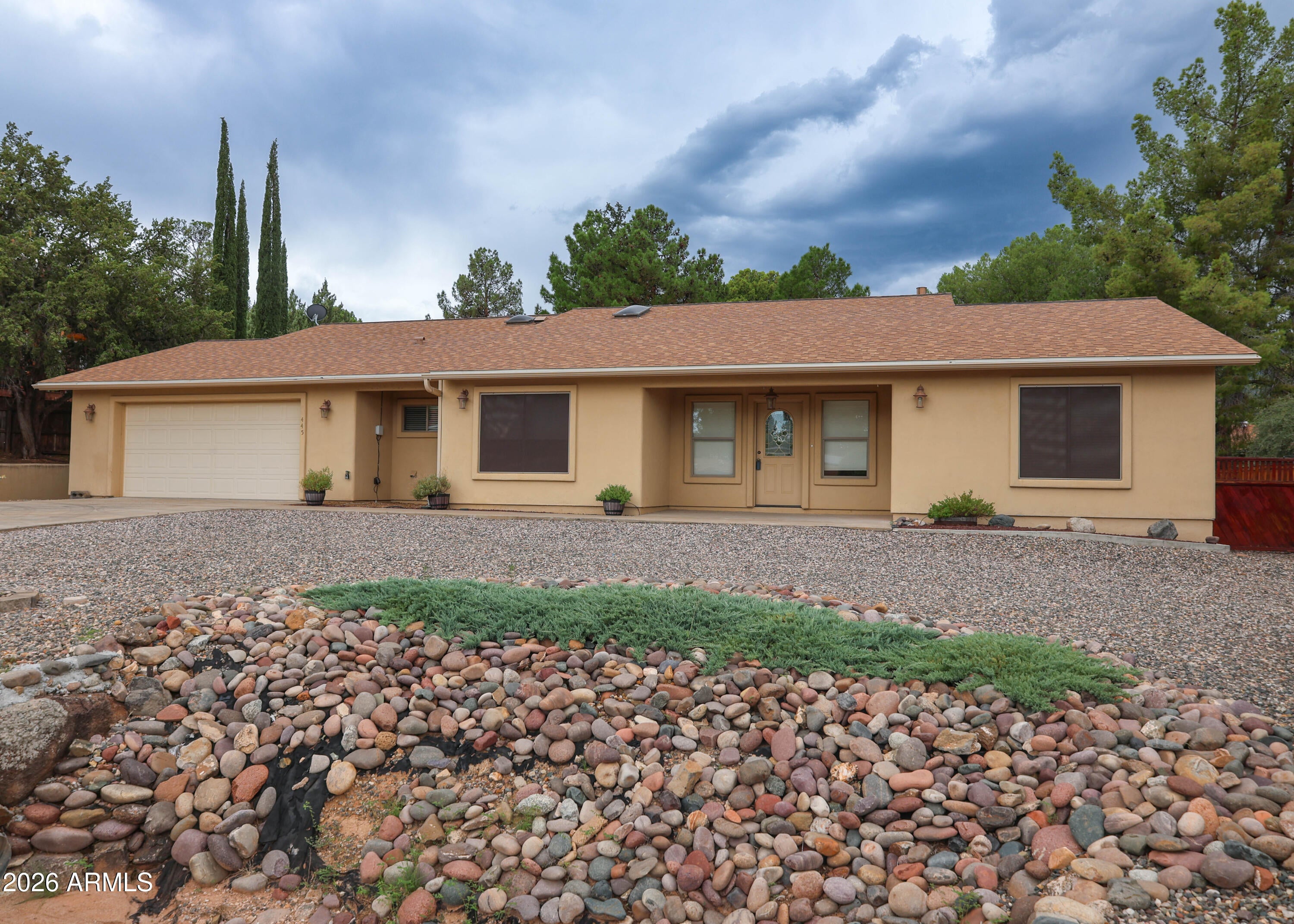 445 E RANCHO VISTA Way E