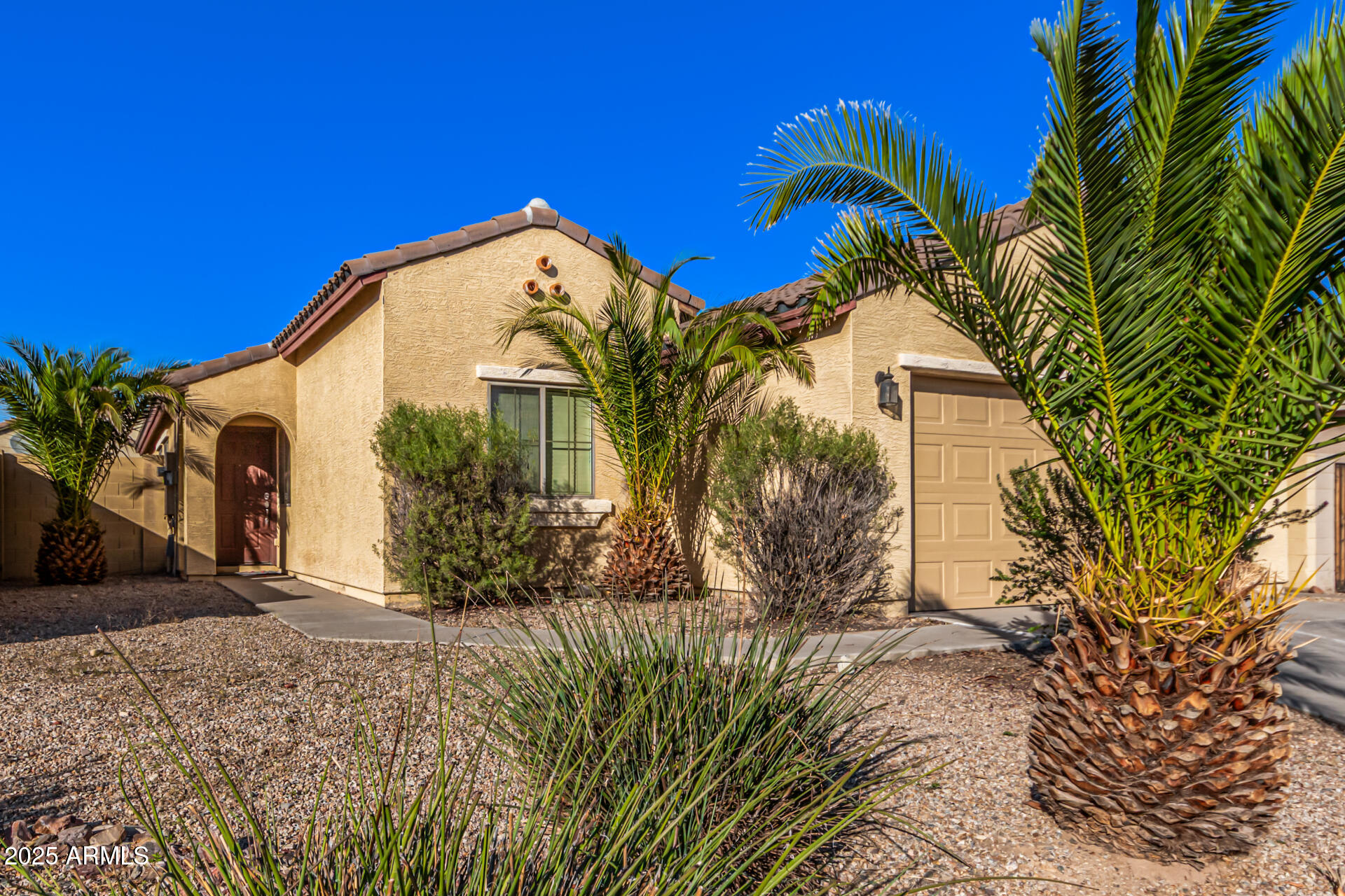 23862 W LUMBEE Street