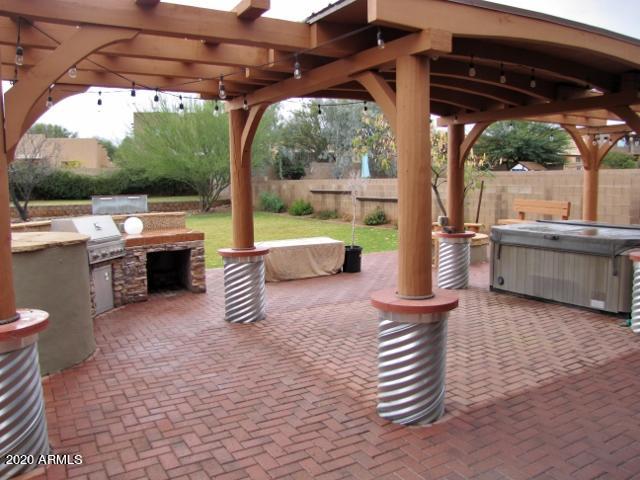 THE LEGENDS AT VALIENTE - Residential Lease