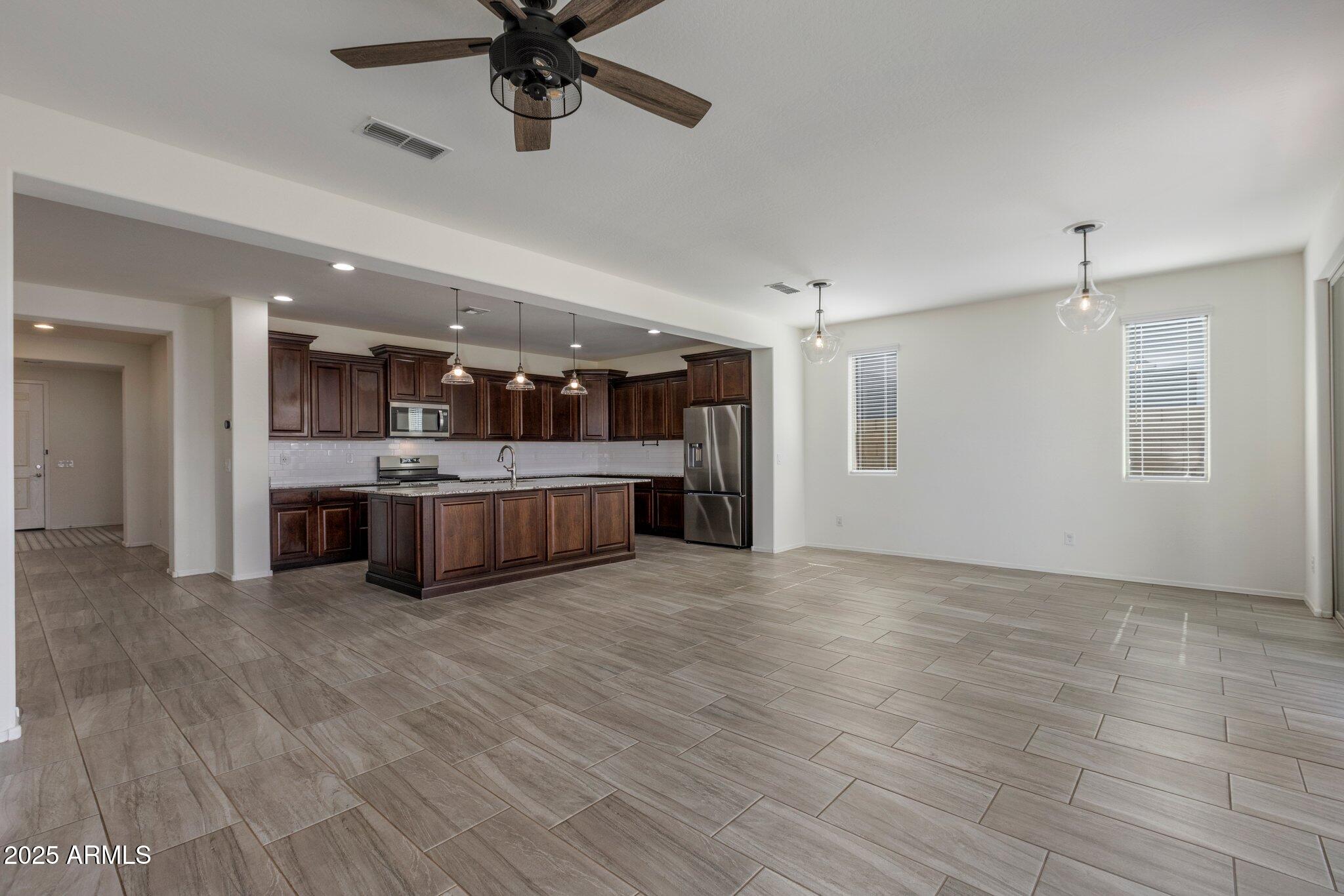 Homes 4 23097 E CAMINA BUENA Vista