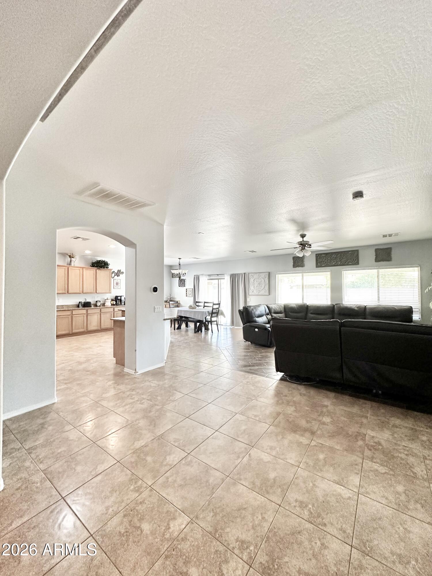 16433 W MESCAL Street