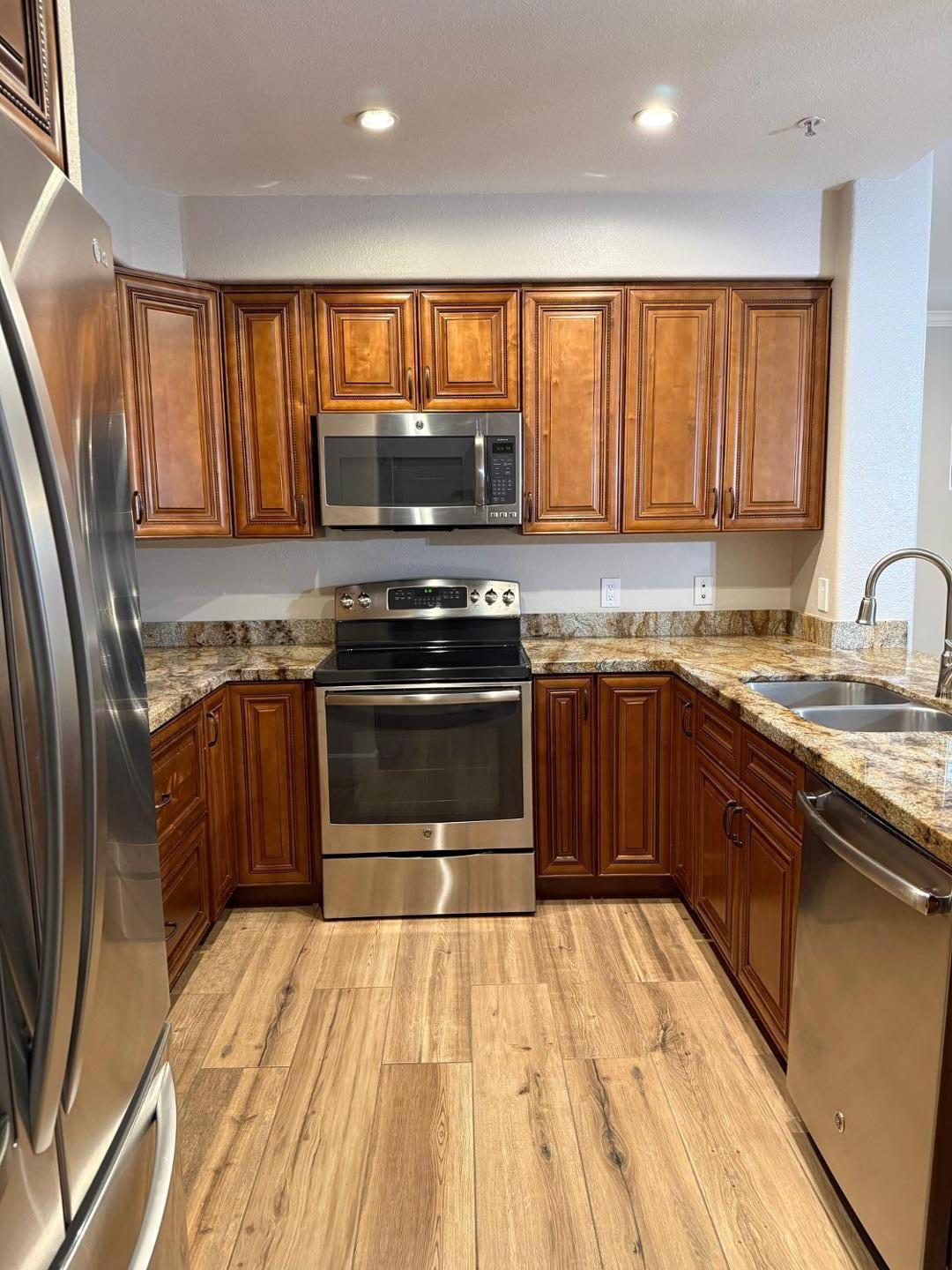 20100 N 78th Place Apt 1069