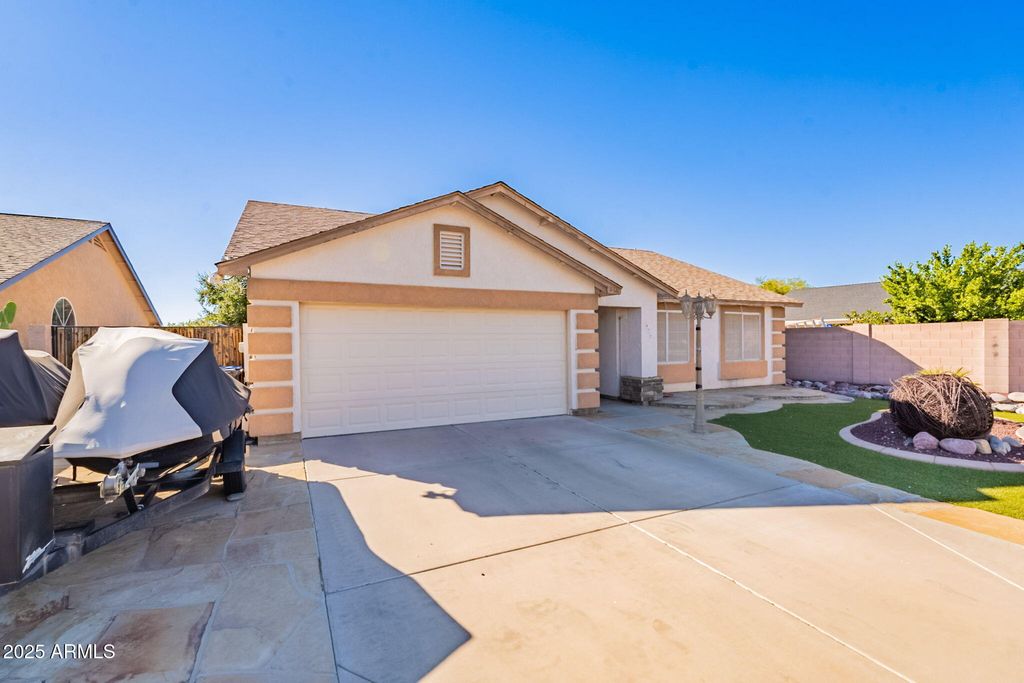 Photo of 436 N St Claire Circle, Mesa, AZ 85207 (MLS # 6931662)