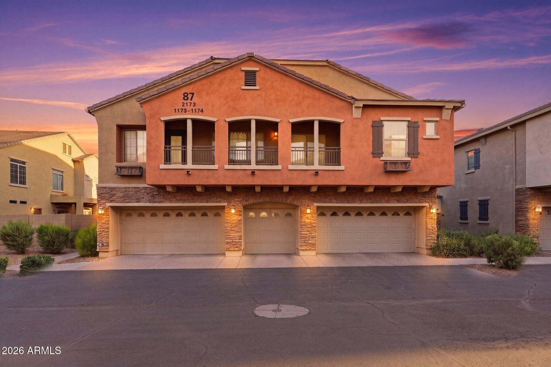 1350 S GREENFIELD Road 2173