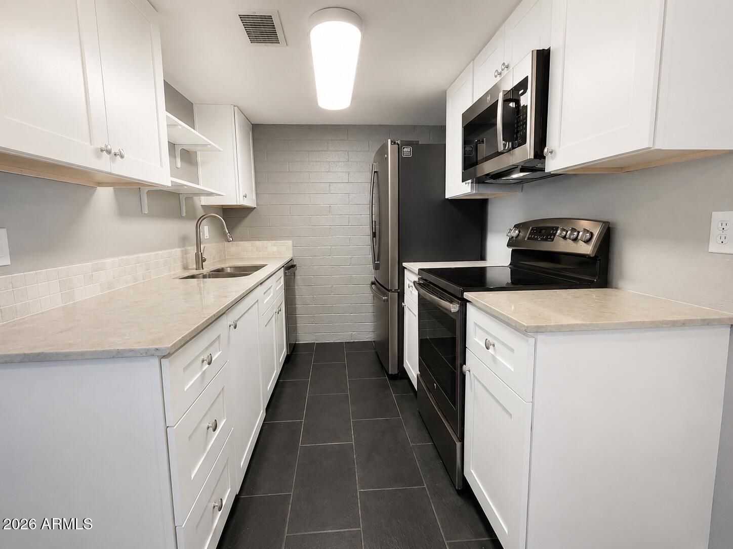 1030 N 85TH Place