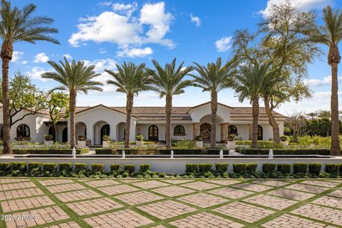 Photo of 7533 N 70th Street, Paradise Valley, AZ 85253 (MLS # 6965060)