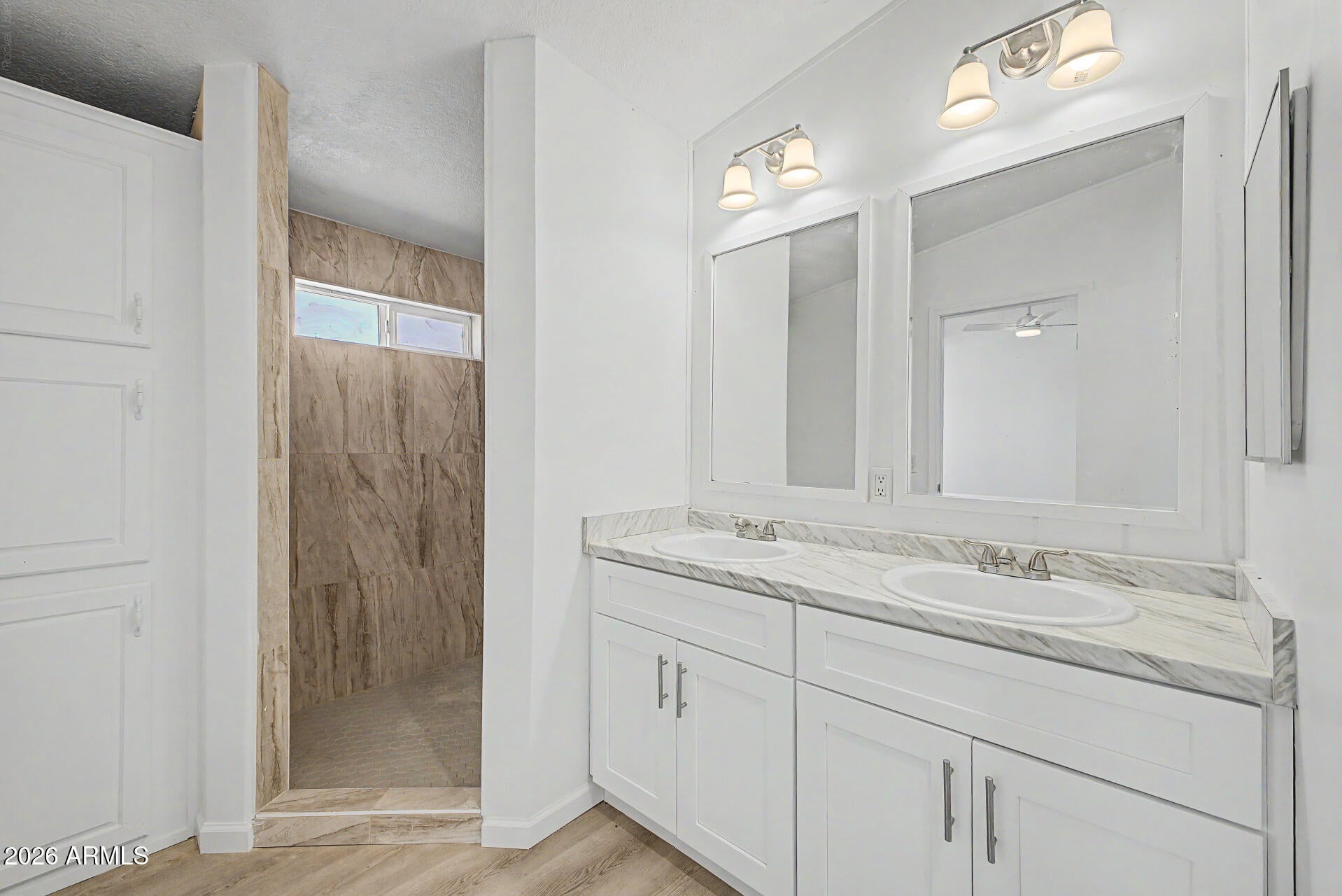 280 W Seagoe Avenue