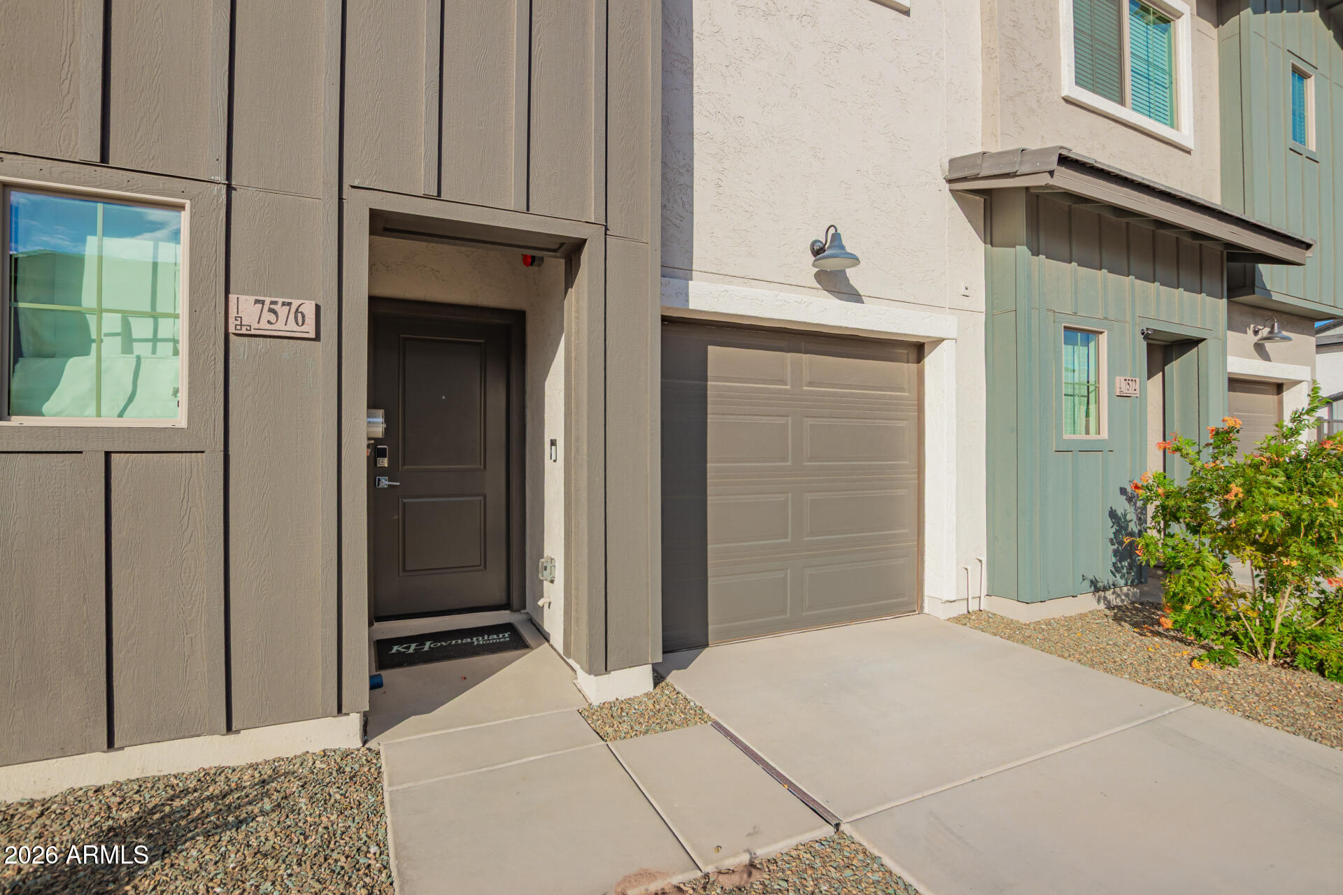 7576 W Darrow Street