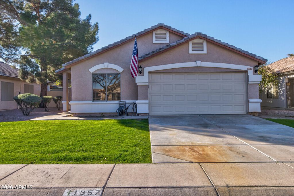 Photo of 1357 W Vaughn Avenue W, Gilbert, AZ 85233 (MLS # 6974500)