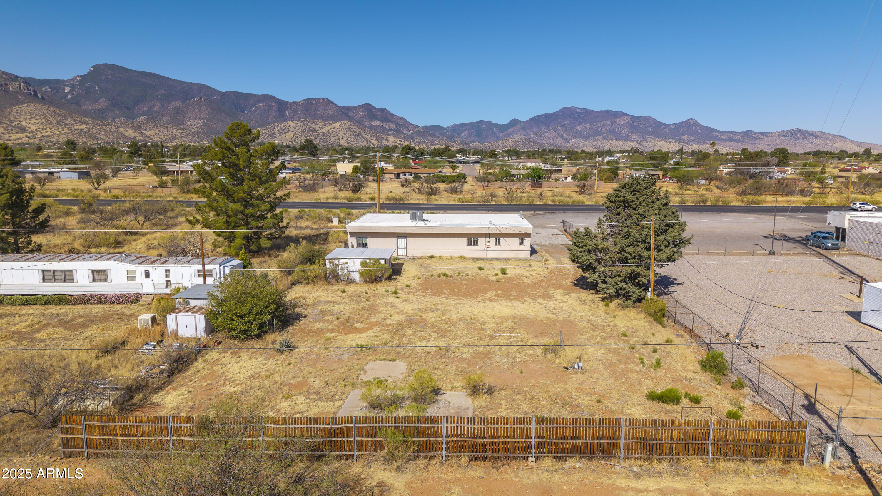 5237 S HIGHWAY 92 --