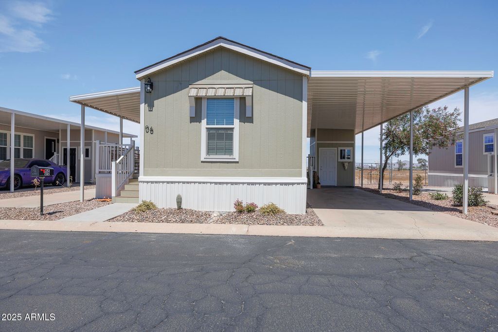 Photo of 426 W Cottonwood Lane #28, Casa Grande, AZ 85122 (MLS # 6878302)