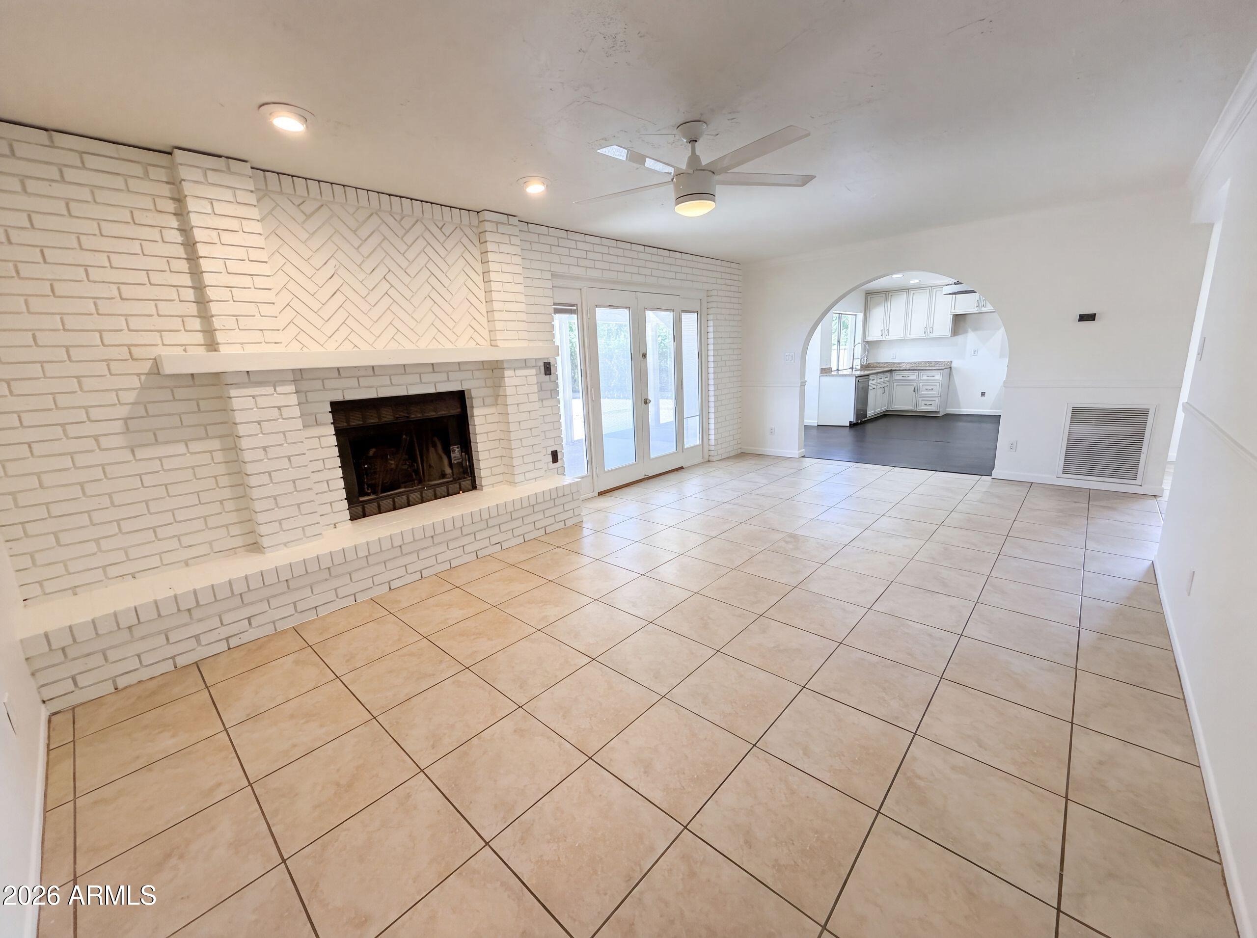 2608 S MOLLERA --