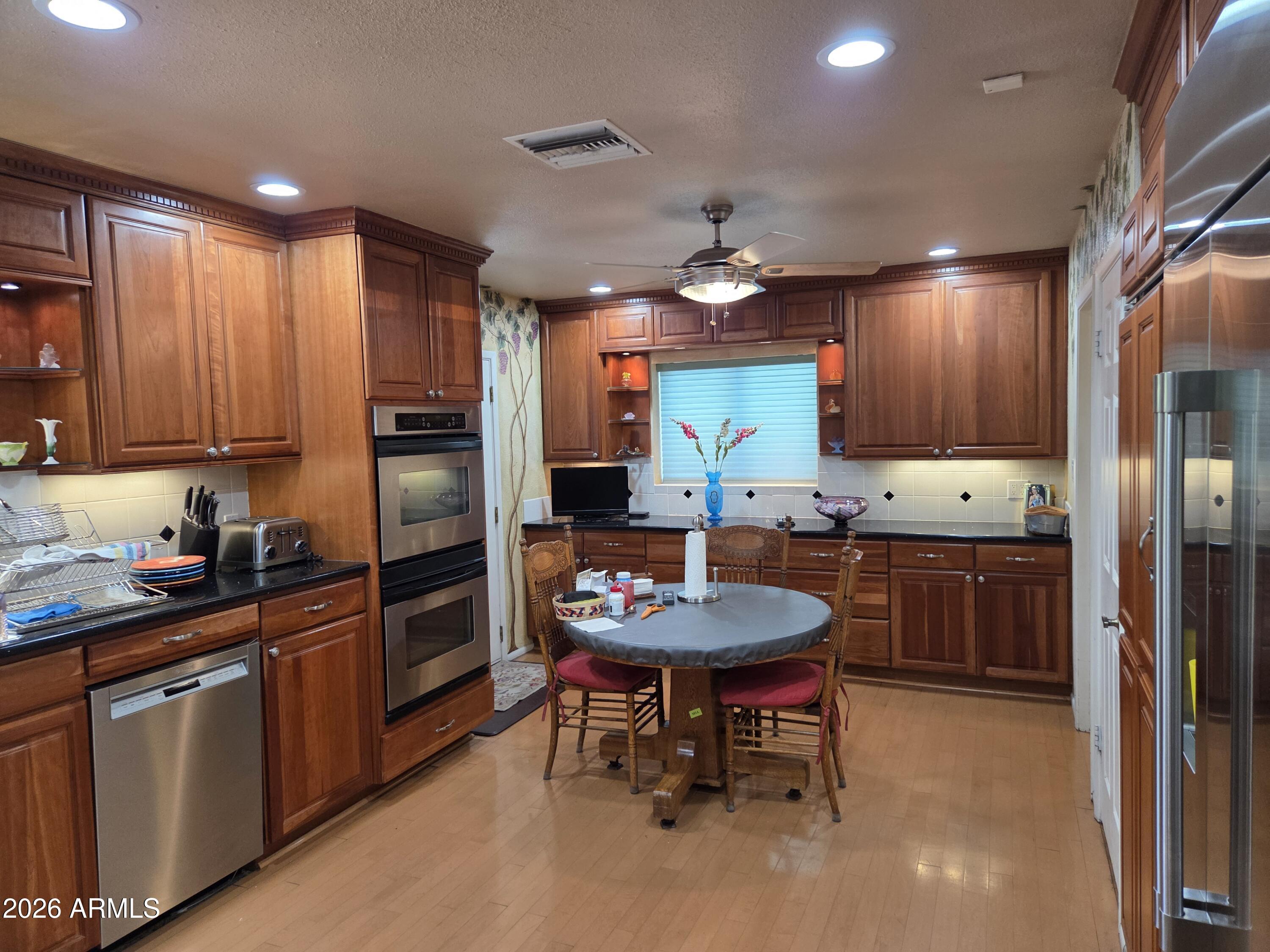 2701 S LOS ALTOS --