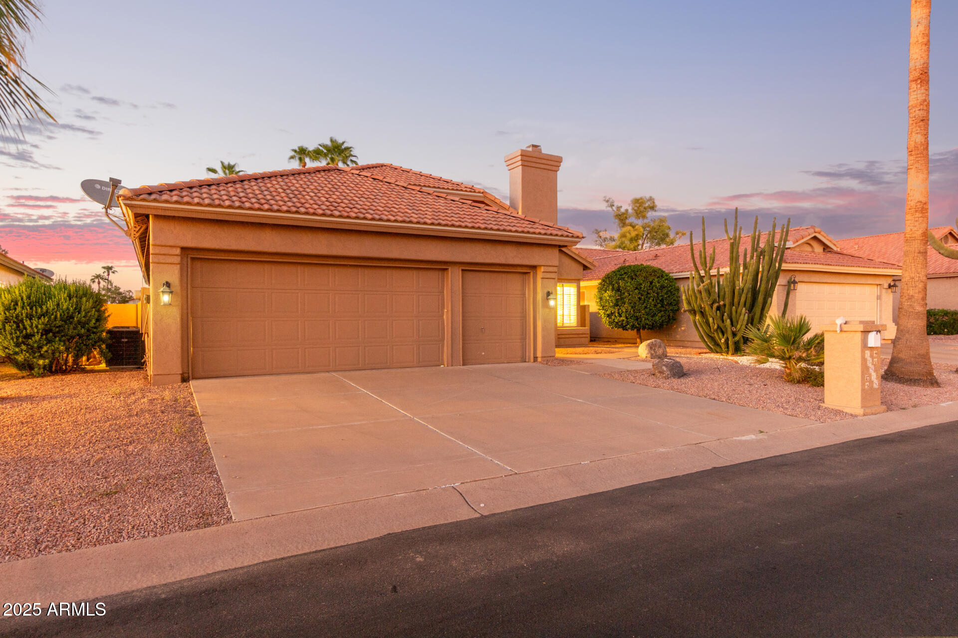 10918 E NAVAJO Drive