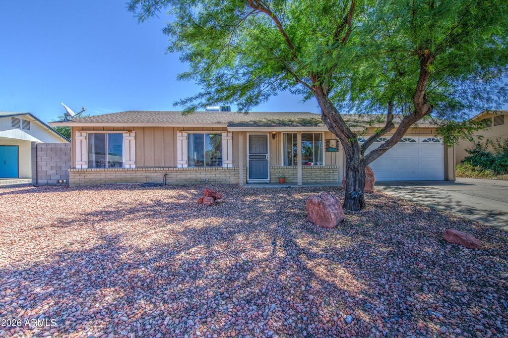 Photo of 319 N Valencia Drive, Chandler, AZ 85226 (MLS # 7015399)