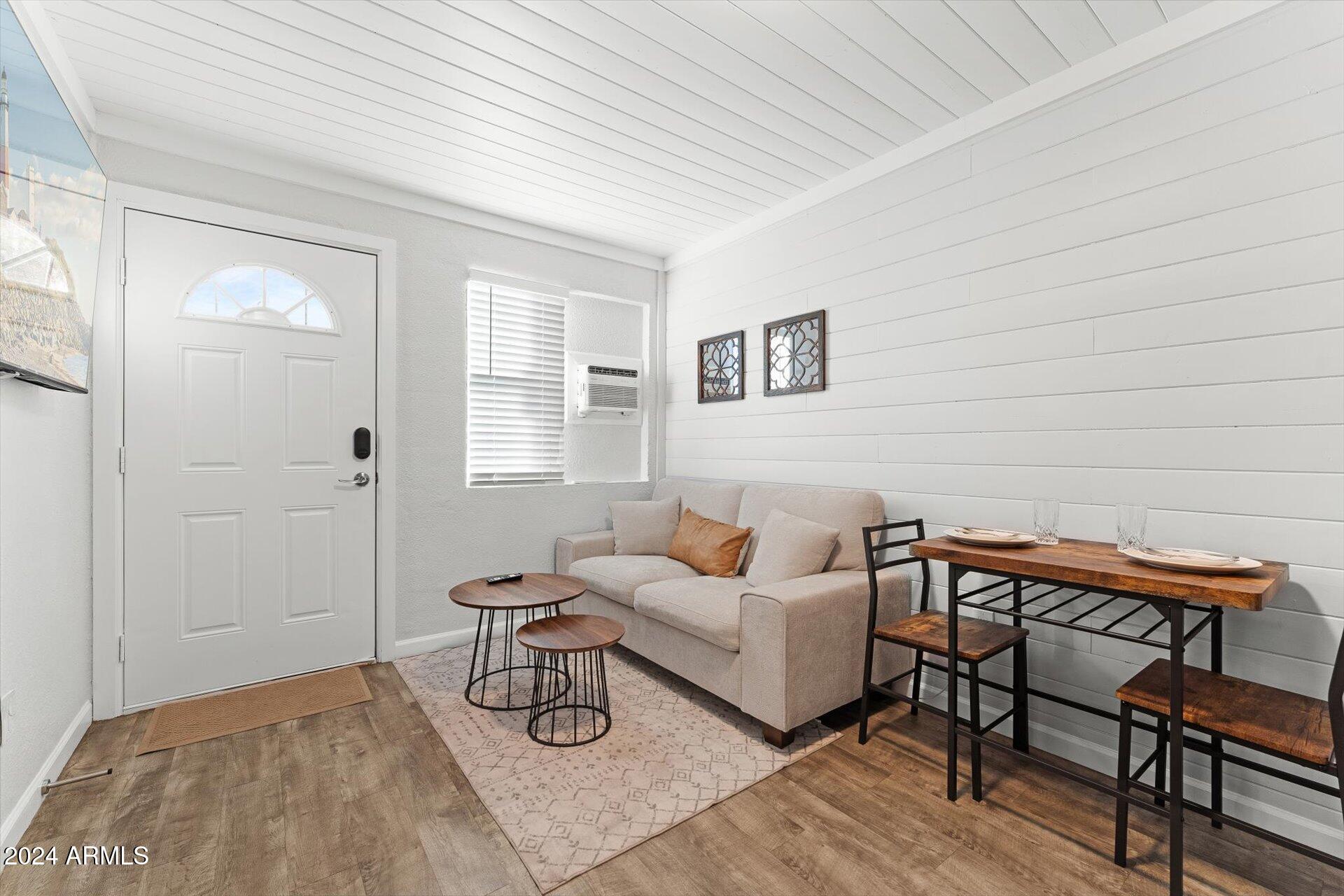 299 S OREGON Street 5